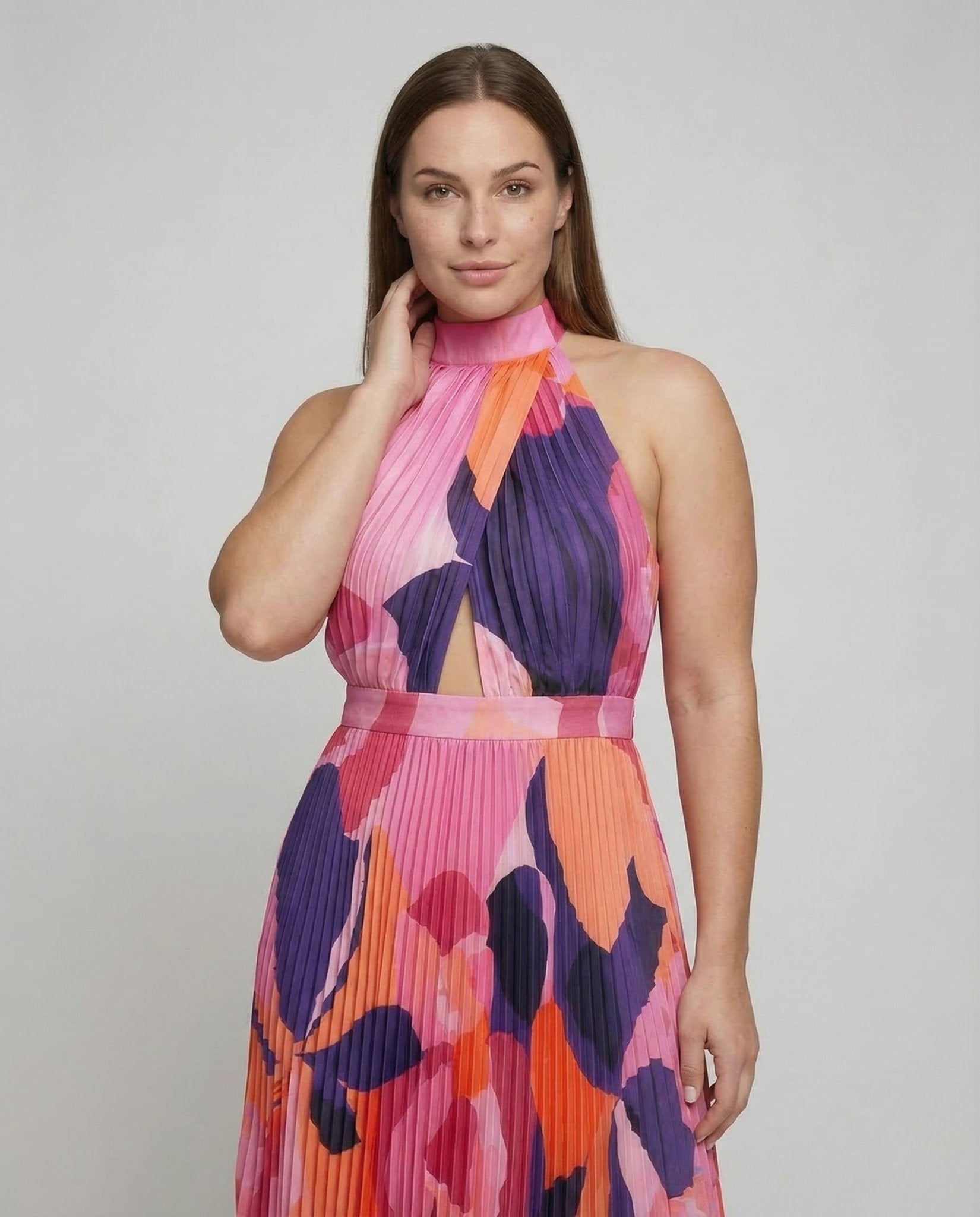 Women's Pleated Maxi Dress Stand Collar - Chichicherry