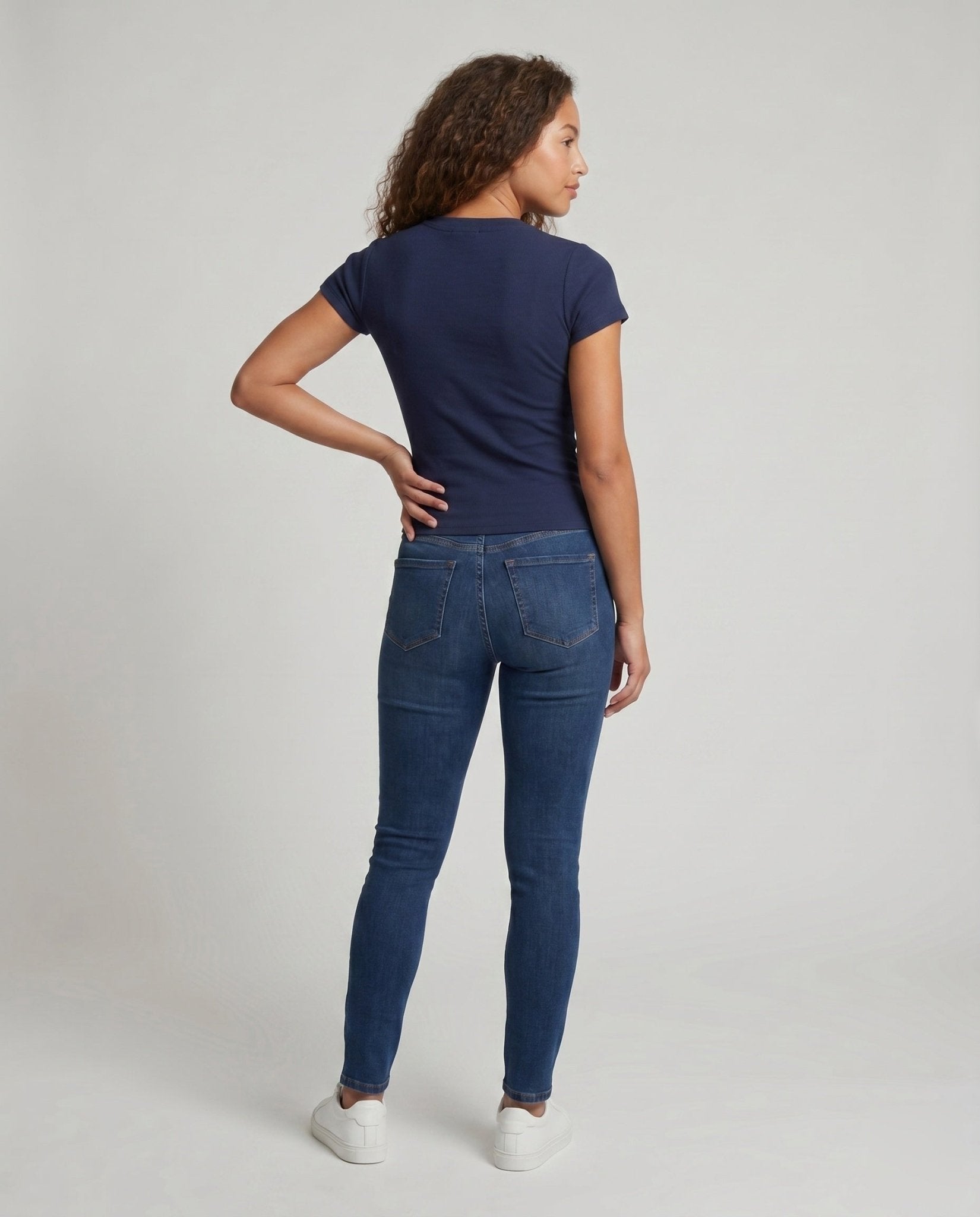 Women's polo shirt with buttonless front and fitted cut - Chichicherry