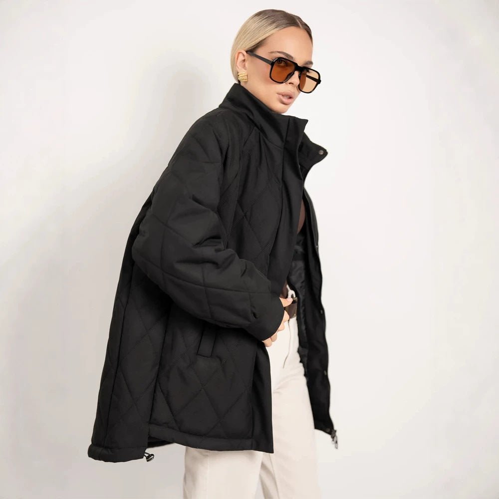Women's quilted parka in diamond quilting pattern with hood and extended back Chichicherry - Chichicherry