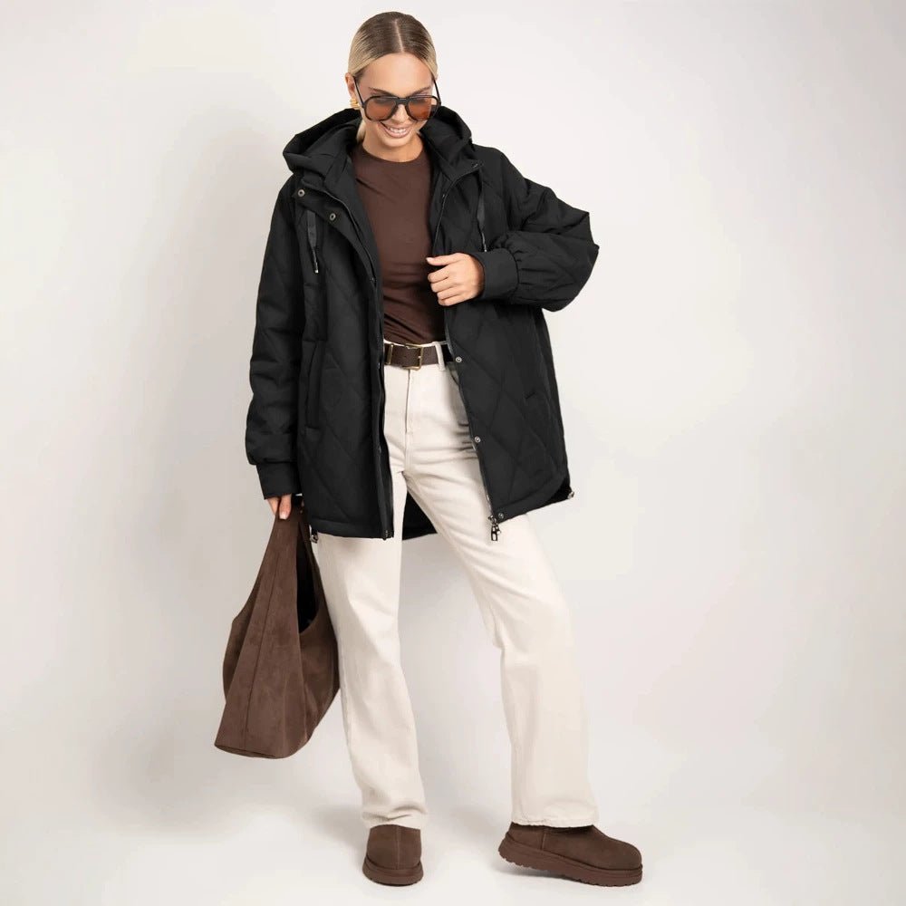 Women's quilted parka in diamond quilting pattern with hood and extended back Chichicherry - Chichicherry