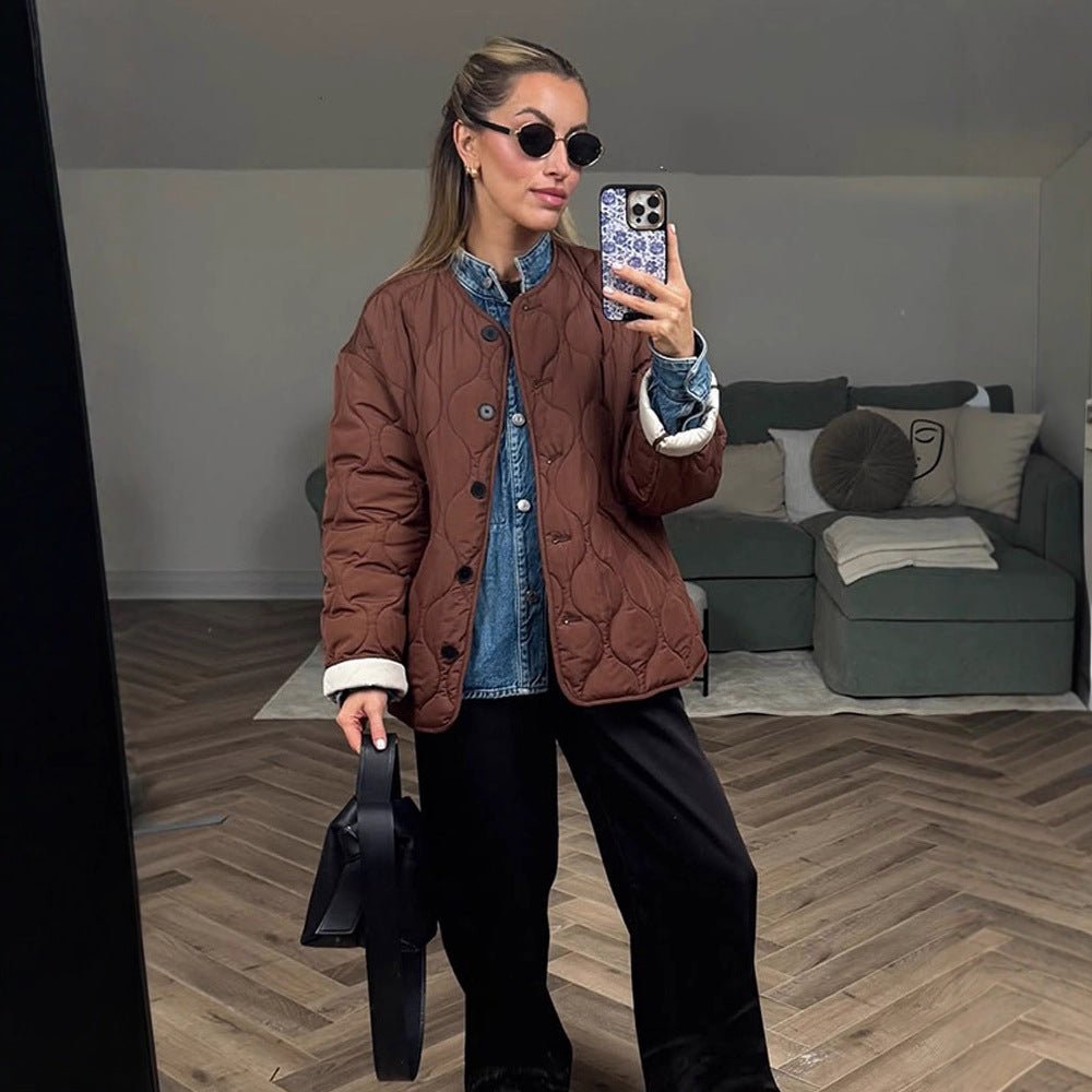 Women's quilted transitional jacket with round quilting, boxy silhouette and press stud placket Chichicherry - Chichicherry