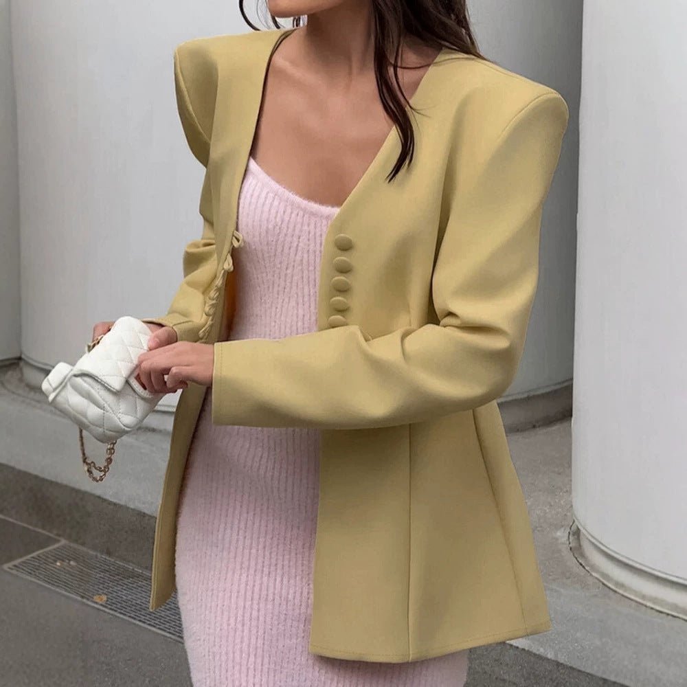 Women's sculptural tailored blazer with distinctive shoulder design Chichicherry - Chichicherry