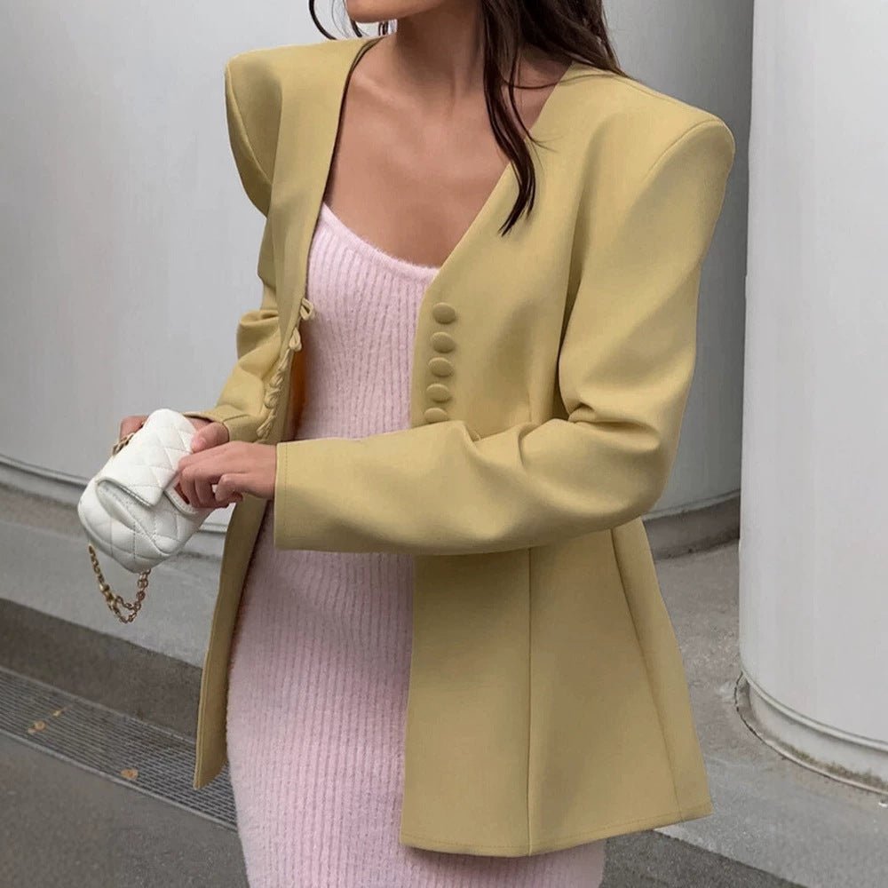 Women's sculptural tailored blazer with distinctive shoulder design Chichicherry - Chichicherry