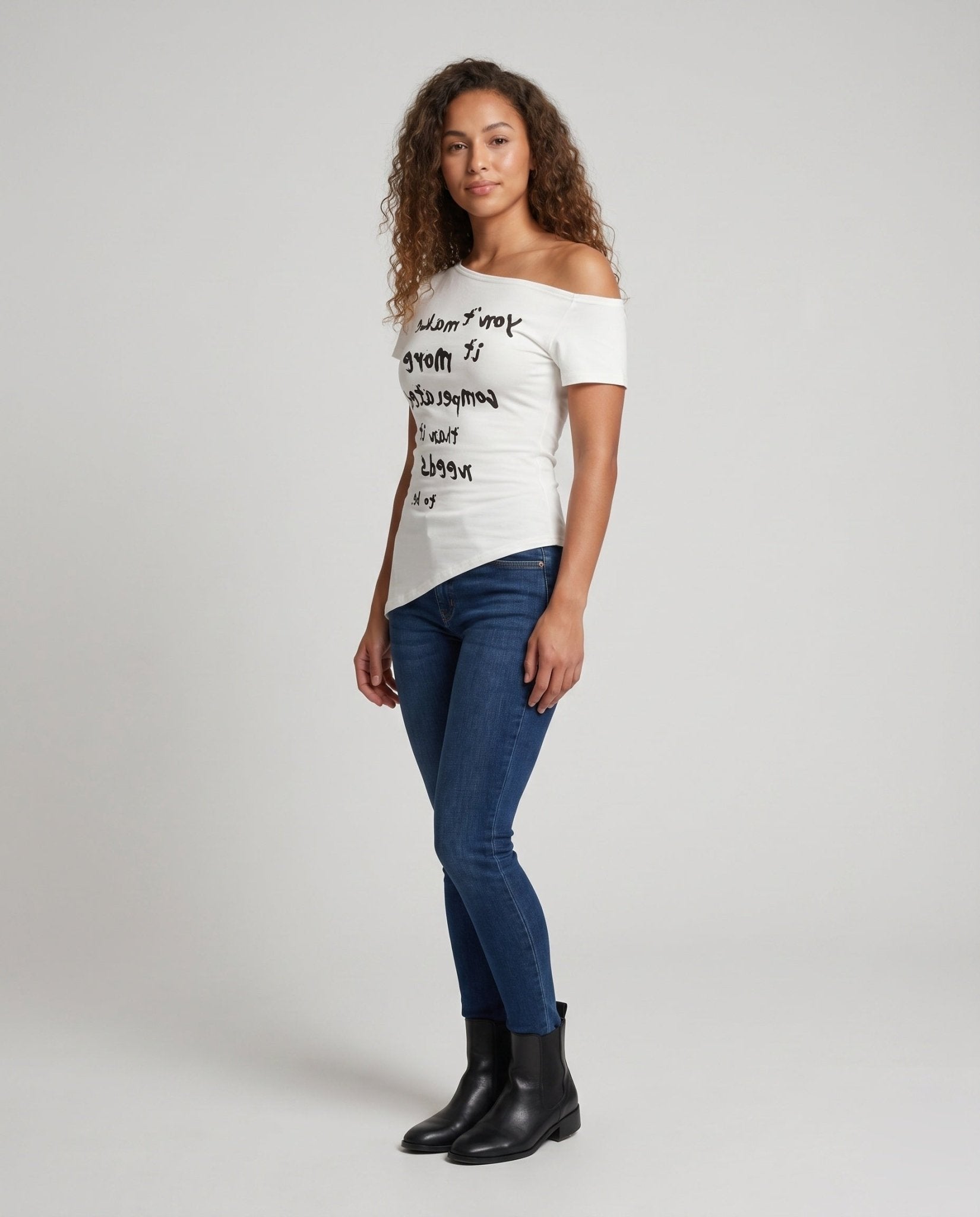 Women’s shirt with creative off-shoulder design - Chichicherry