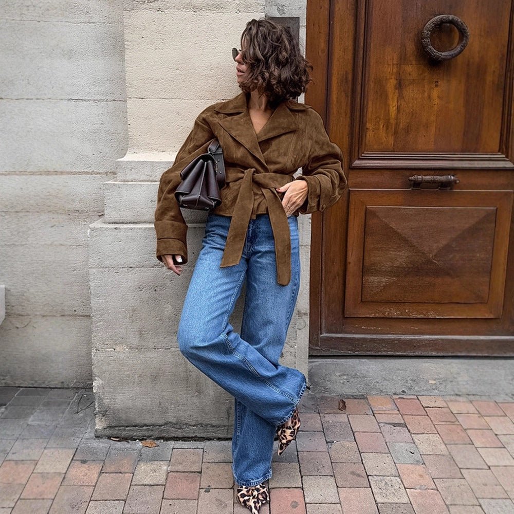 Women's short blazer in suede look with tie belt and boxy silhouette Chichicherry - Chichicherry