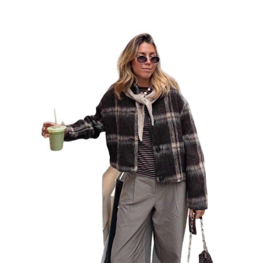 Women's short checkered bouclé jacket with boxy silhouette and button placket Chichicherry - Chichicherry