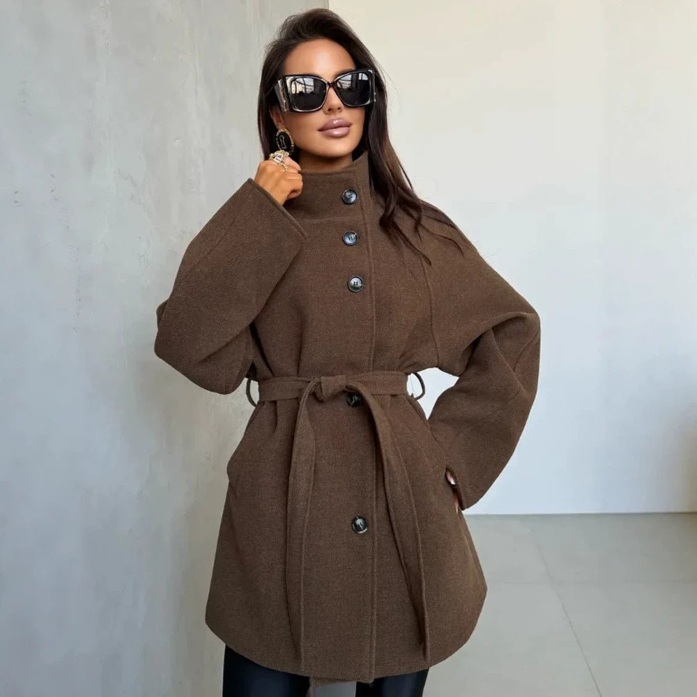 Women's short coat in cocoon cut made of wool blend with oversized shawl collar and tie belt Chichicherry - Chichicherry