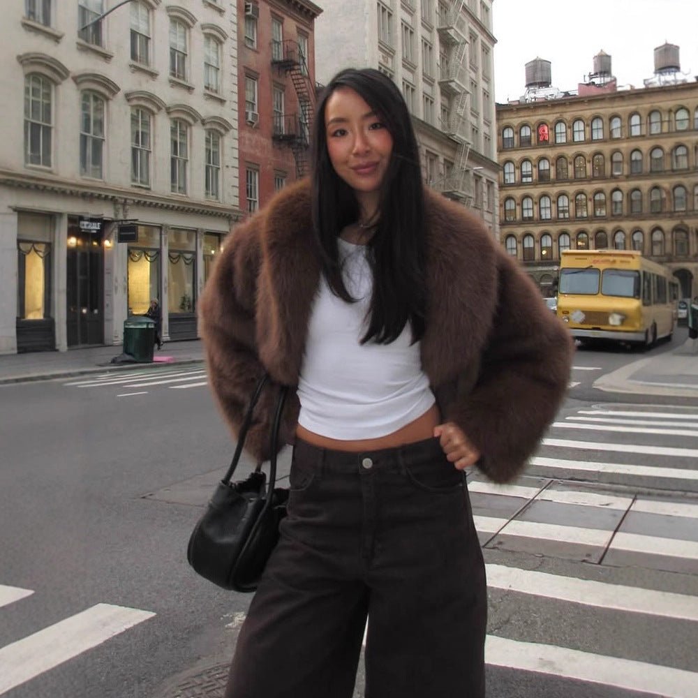 Women's short coat made of vegan high-pile faux fur with oversized shawl collar Chichicherry - Chichicherry