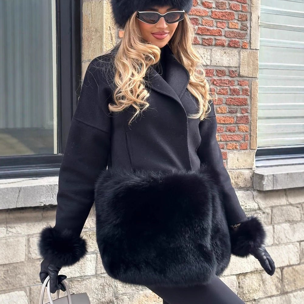 Women's short coat made of wool blend with decorative fur pockets and casual boxy silhouette Chichicherry - Chichicherry