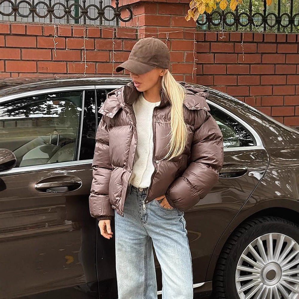 Women's short-cut shiny quilted jacket with high stand-up collar and snap-button placket Chichicherry - Chichicherry