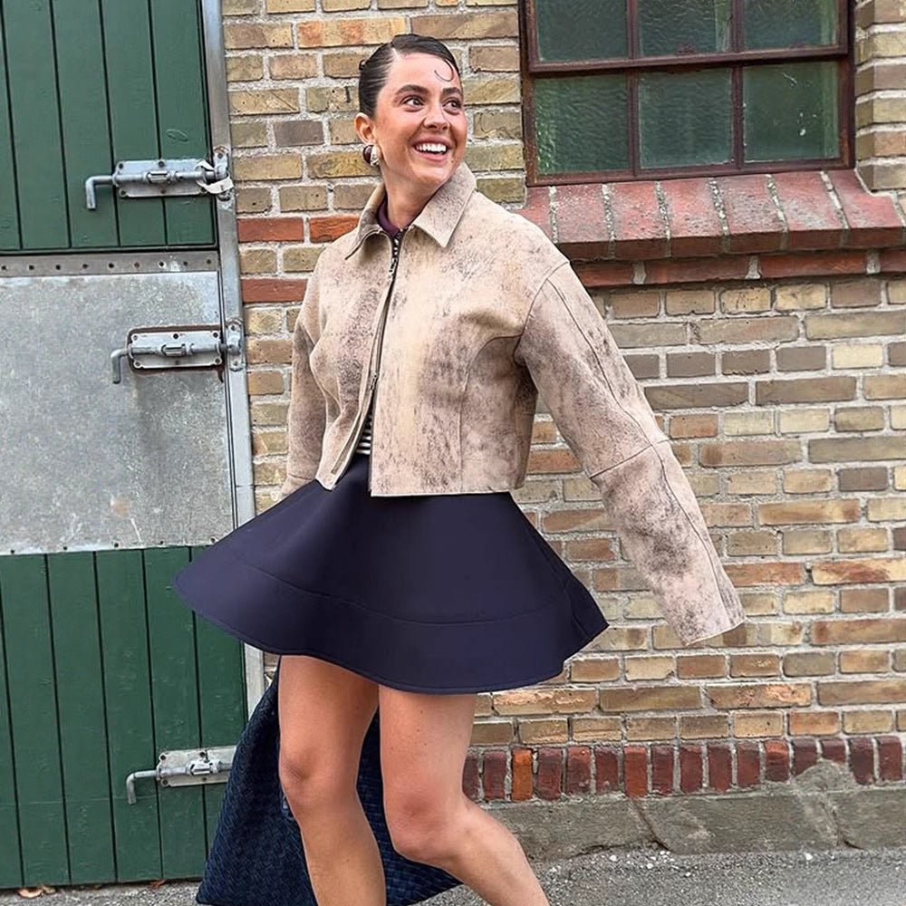 Women's short cut suede jacket in used look with extra long sleeves and two-way zipper Chichicherry - Chichicherry
