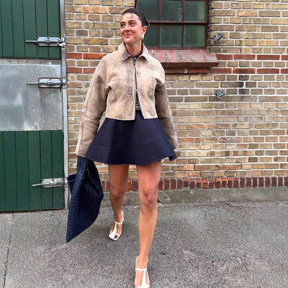 Women's short cut suede jacket in used look with extra long sleeves and two-way zipper Chichicherry - Chichicherry