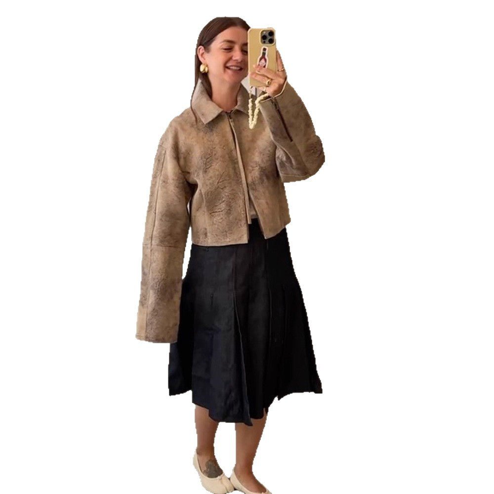 Women's short cut suede jacket in used look with extra long sleeves and two-way zipper Chichicherry - Chichicherry
