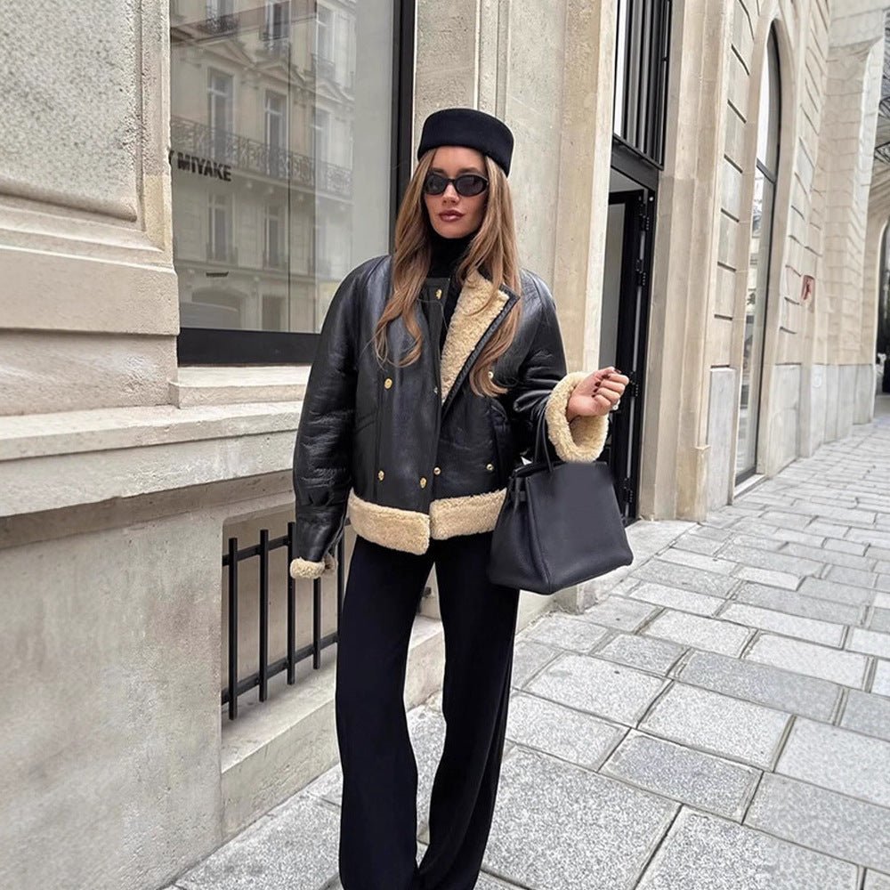 Women's short jacket in aviator style with teddy lining and double-breasted snap front Chichicherry - Chichicherry
