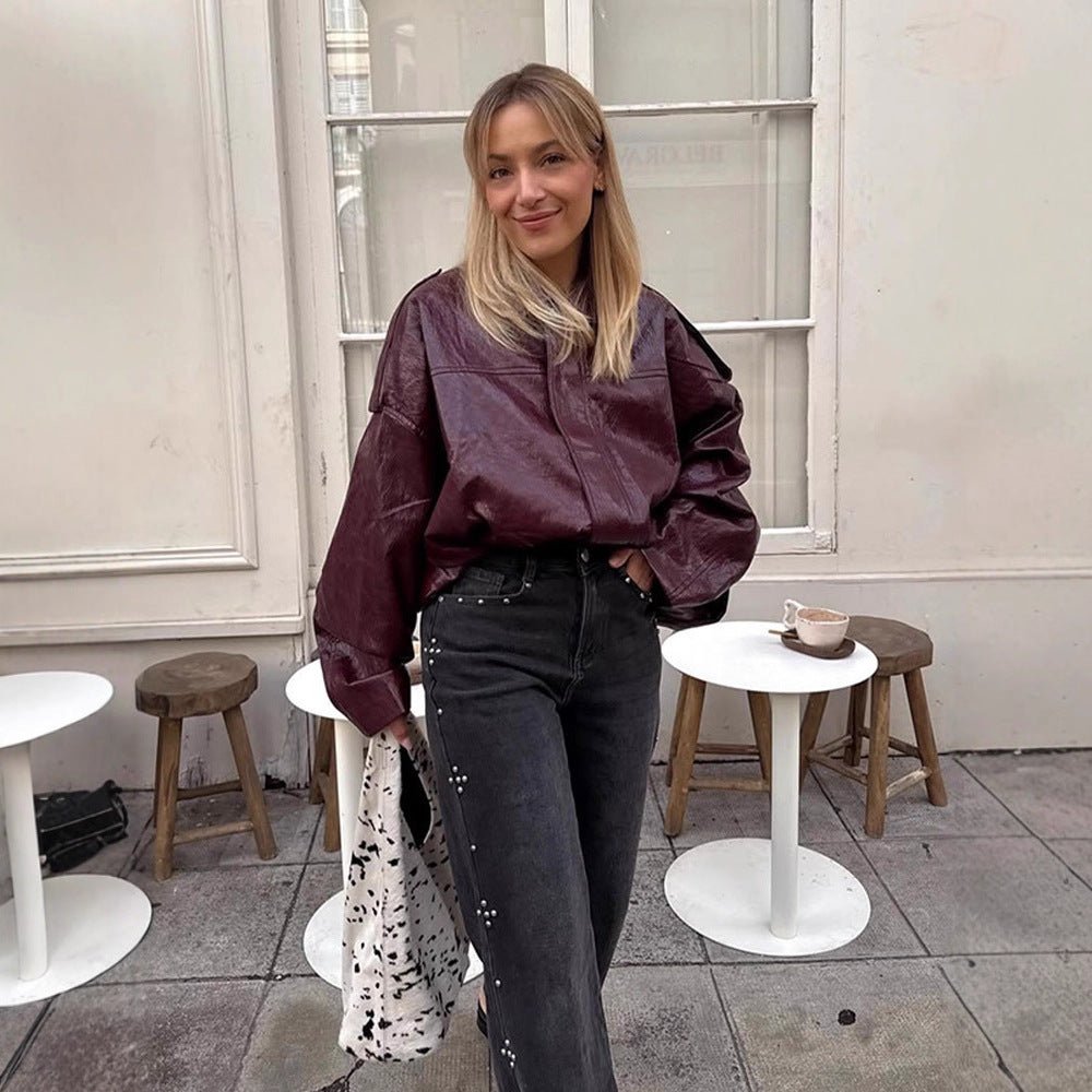 Women's short jacket in glossy patent look with boxy silhouette and dropped shoulders Chichicherry - Chichicherry
