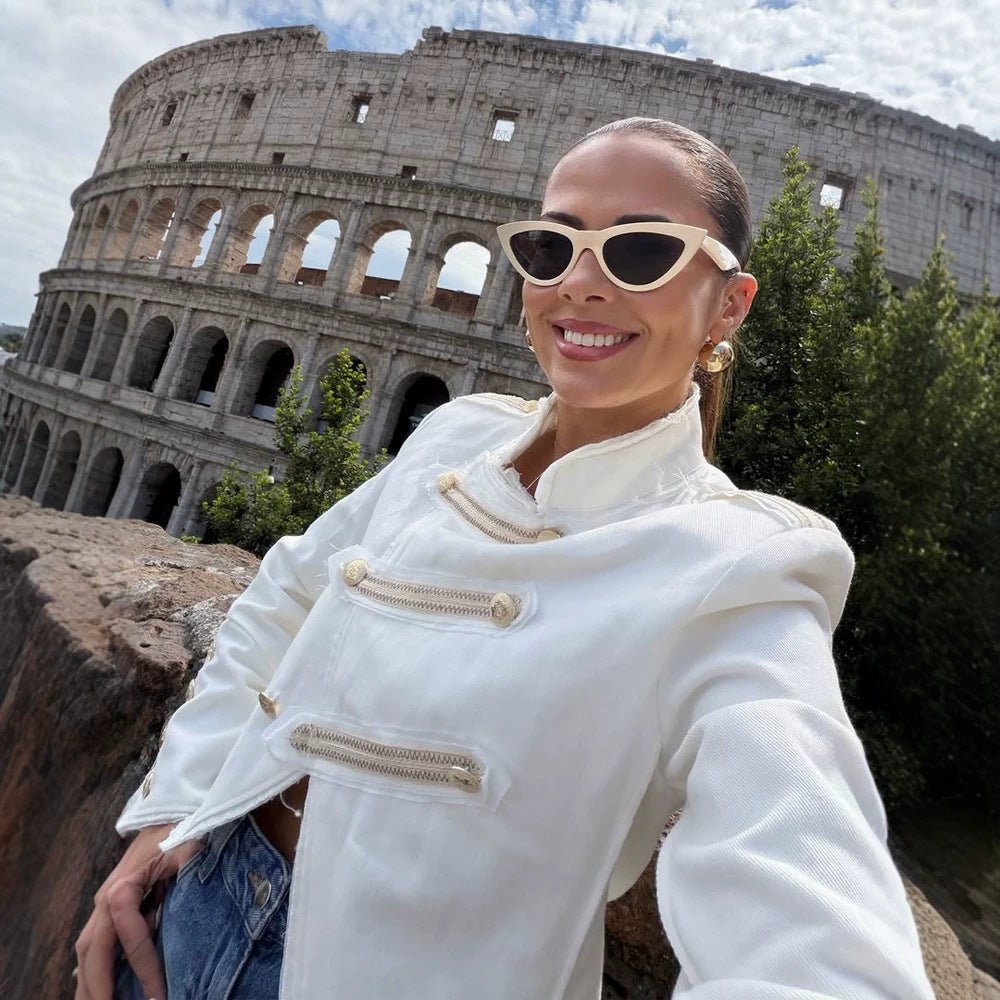 Women's short jacket in military look with decorative cord detailing and tailored fit Chichicherry - Chichicherry