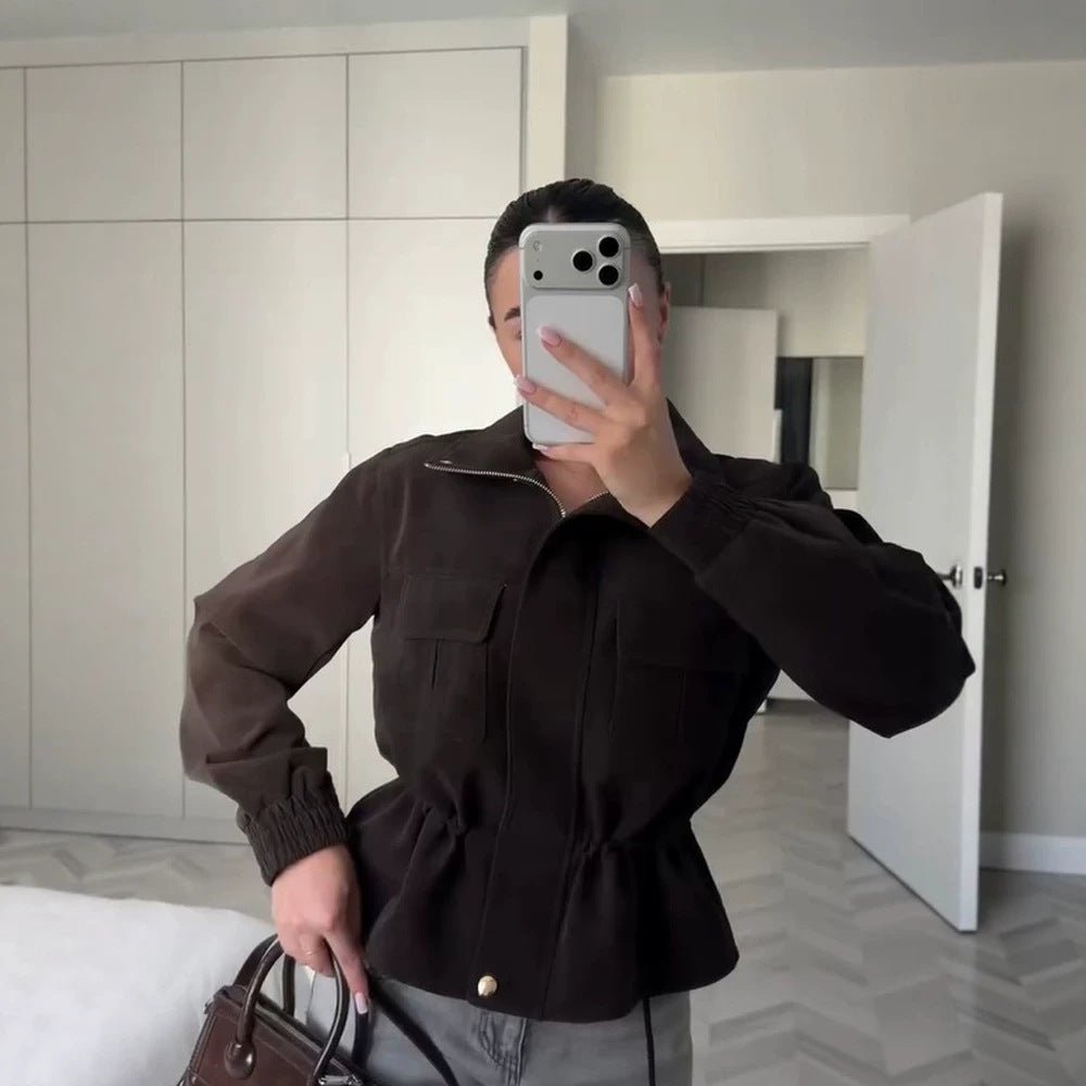 Women’s short jacket in utility style with waist drawstring and stand-up collar Chichicherry - Chichicherry