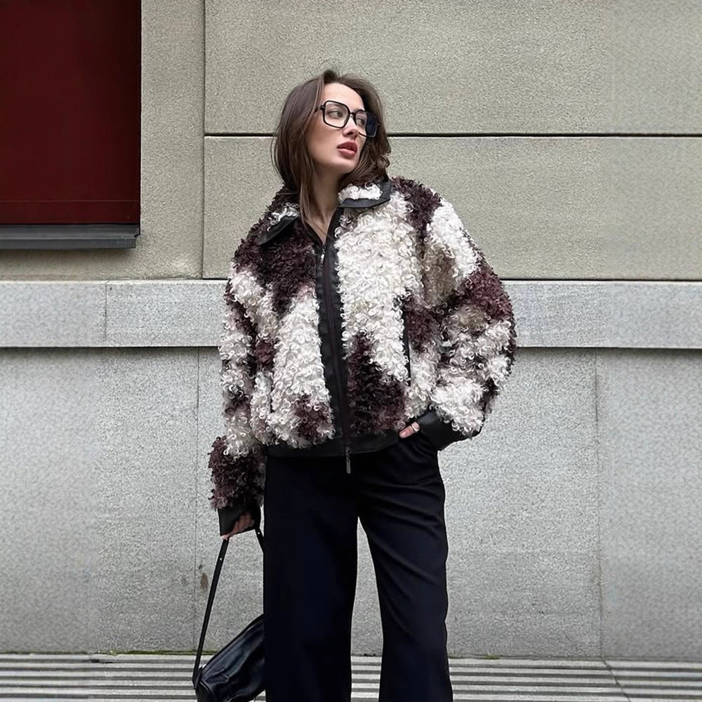 Women's short jacket made of curly bouclé faux fur with leather look detailing Chichicherry - Chichicherry