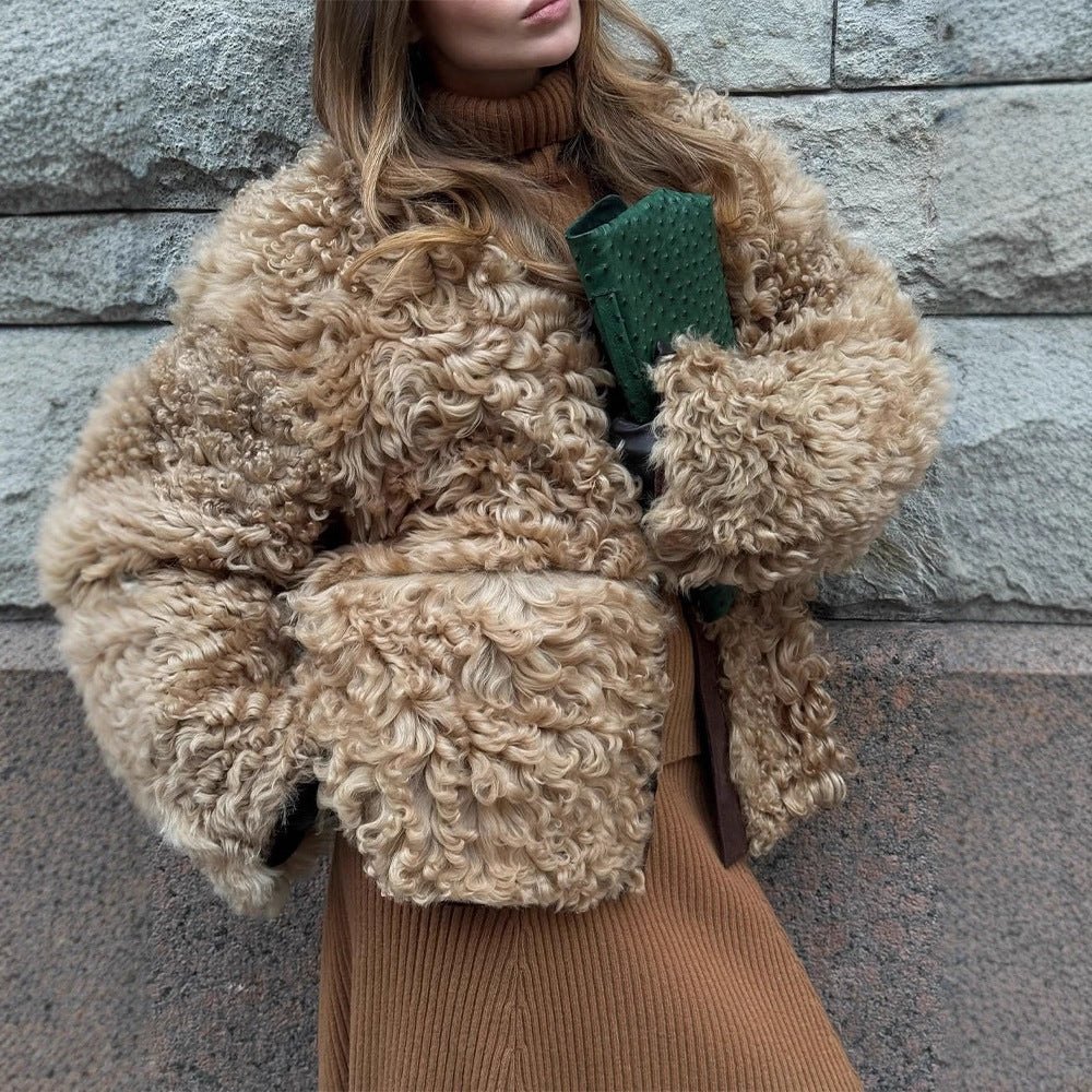 Women's short jacket made of curly teddy faux fur with oversized cut Chichicherry - Chichicherry