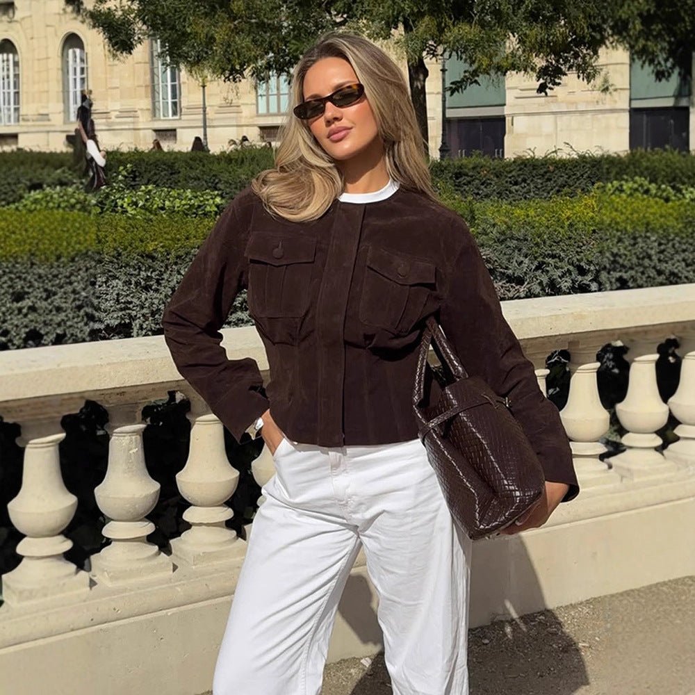 Women's short jacket made of suede in shirt jacket style with attached breast pockets Chichicherry - Chichicherry