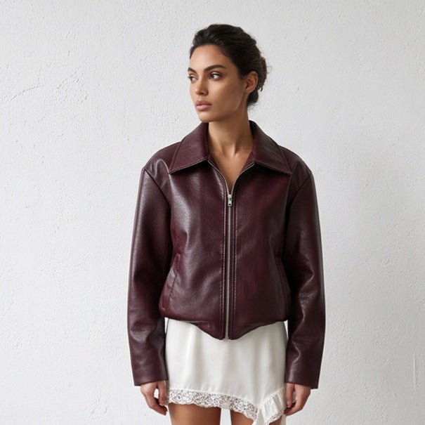 Women's short jacket made of vegan smooth leather look with pointed shirt collar and front zipper Chichicherry - Chichicherry