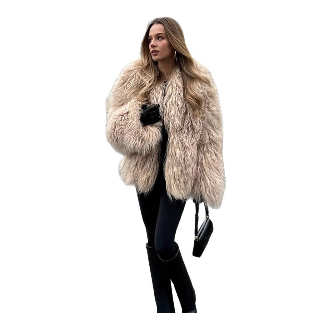 Women's short jacket made of voluminous lambskin imitation with curly structure Chichicherry - Chichicherry