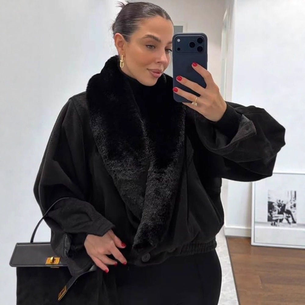 Women’s short jacket with voluminous faux fur shawl collar and elastic hem Chichicherry - Chichicherry