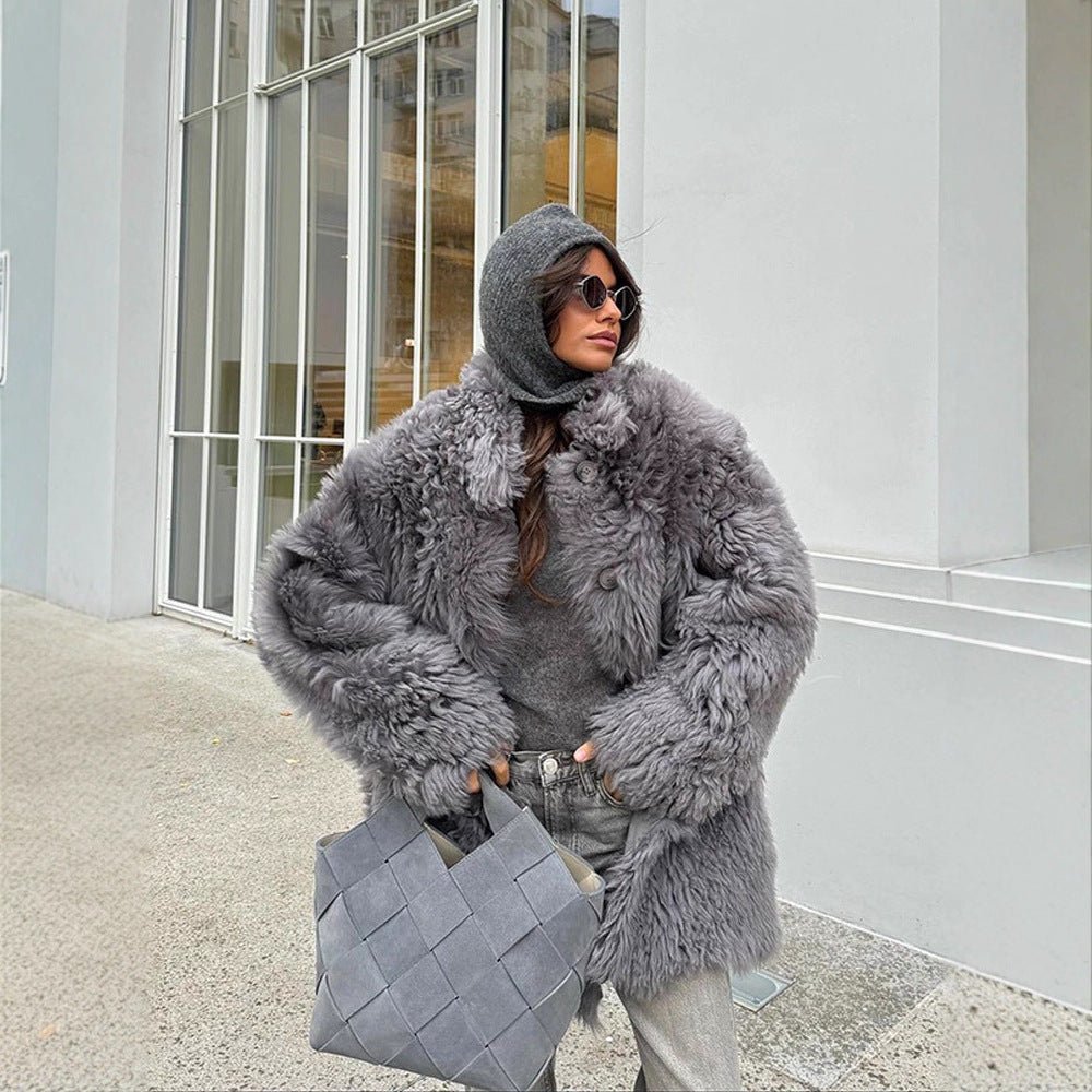 Women's Short Oversize Faux Fur Coat with Voluminous Curly Texture and Button Closure Chichicherry - Chichicherry