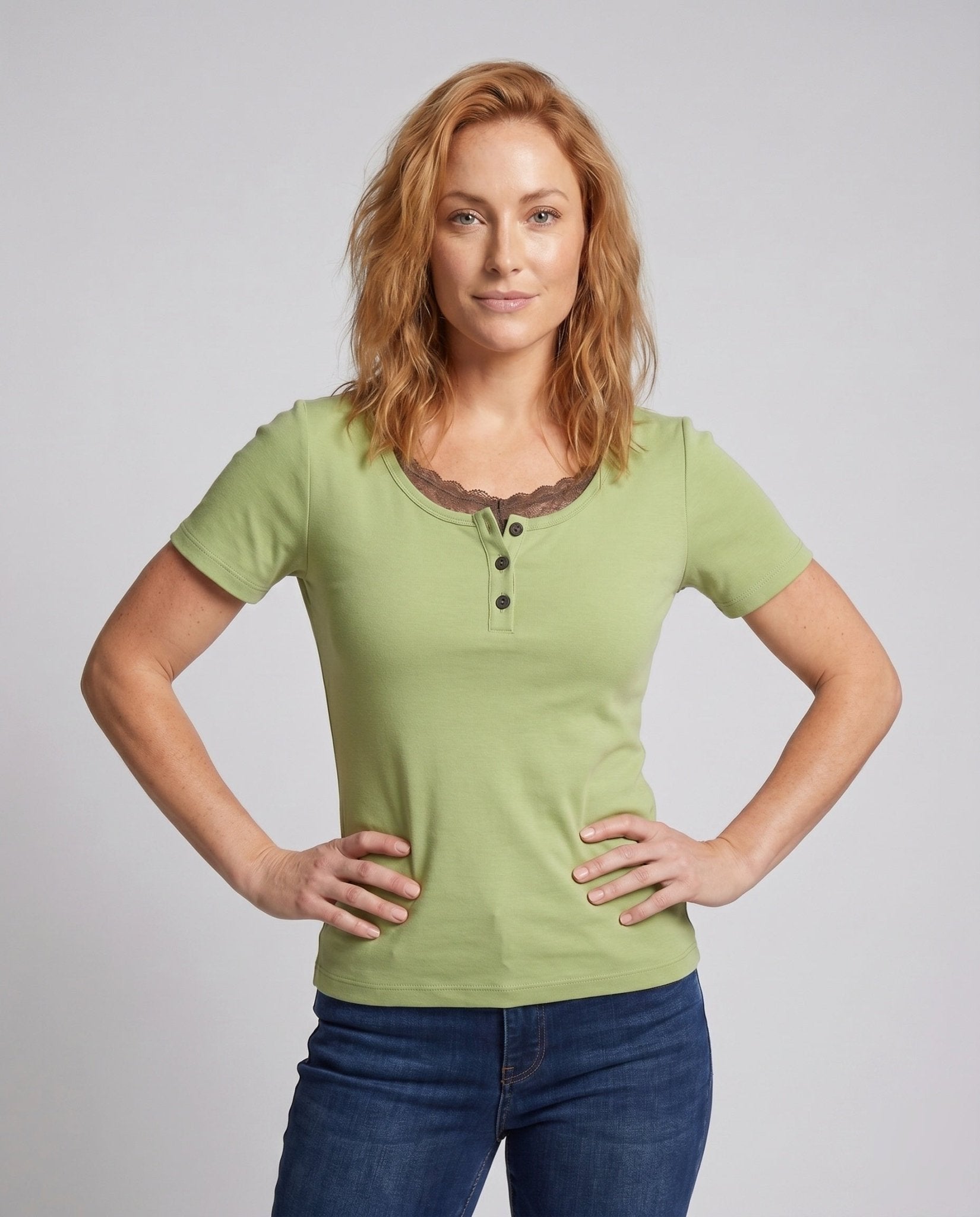 Women’s short-sleeve shirt with elegant button placket and lace accents - Chichicherry