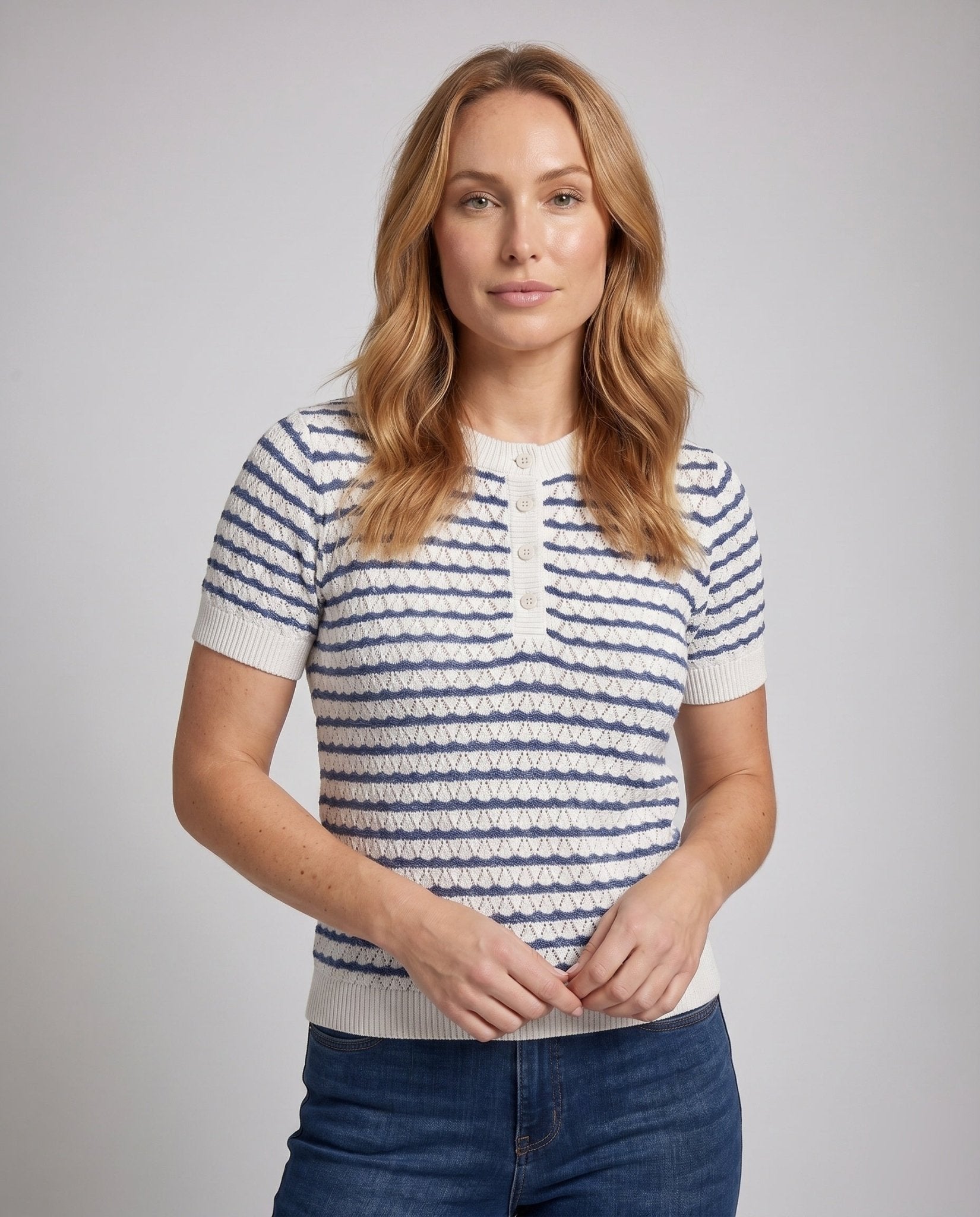 Women's short sleeve shirt with fashionable wave pattern and elegant button placket - Chichicherry