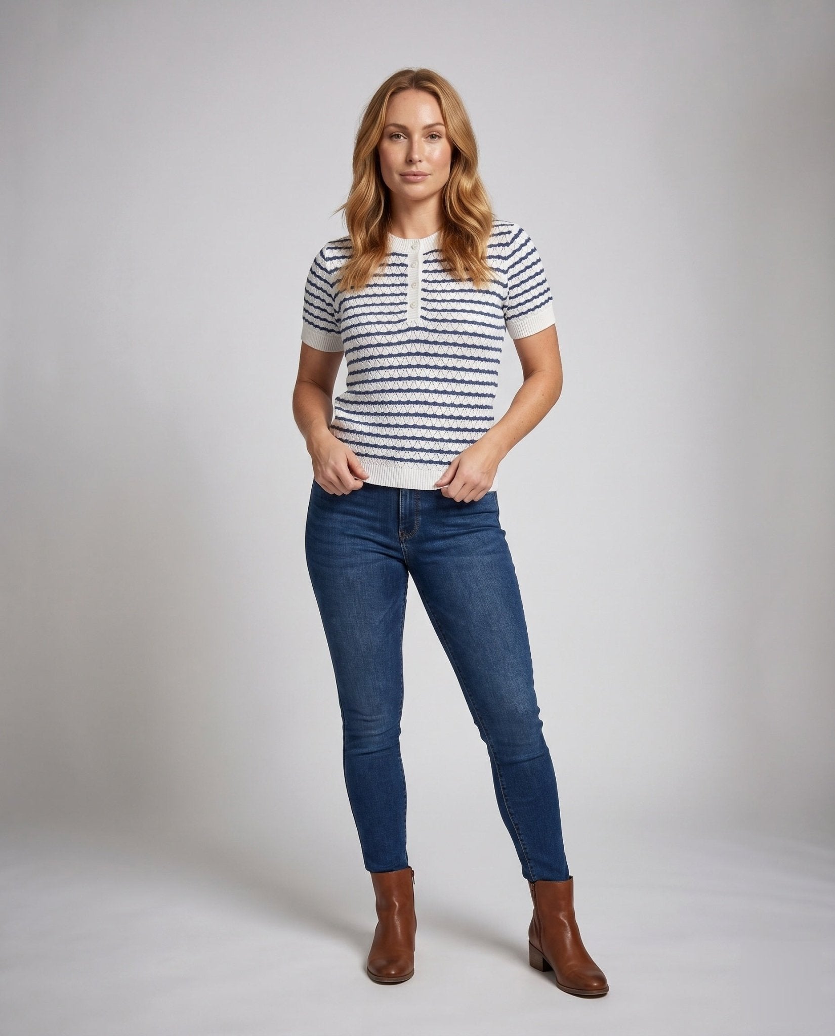 Women's short sleeve shirt with fashionable wave pattern and elegant button placket - Chichicherry