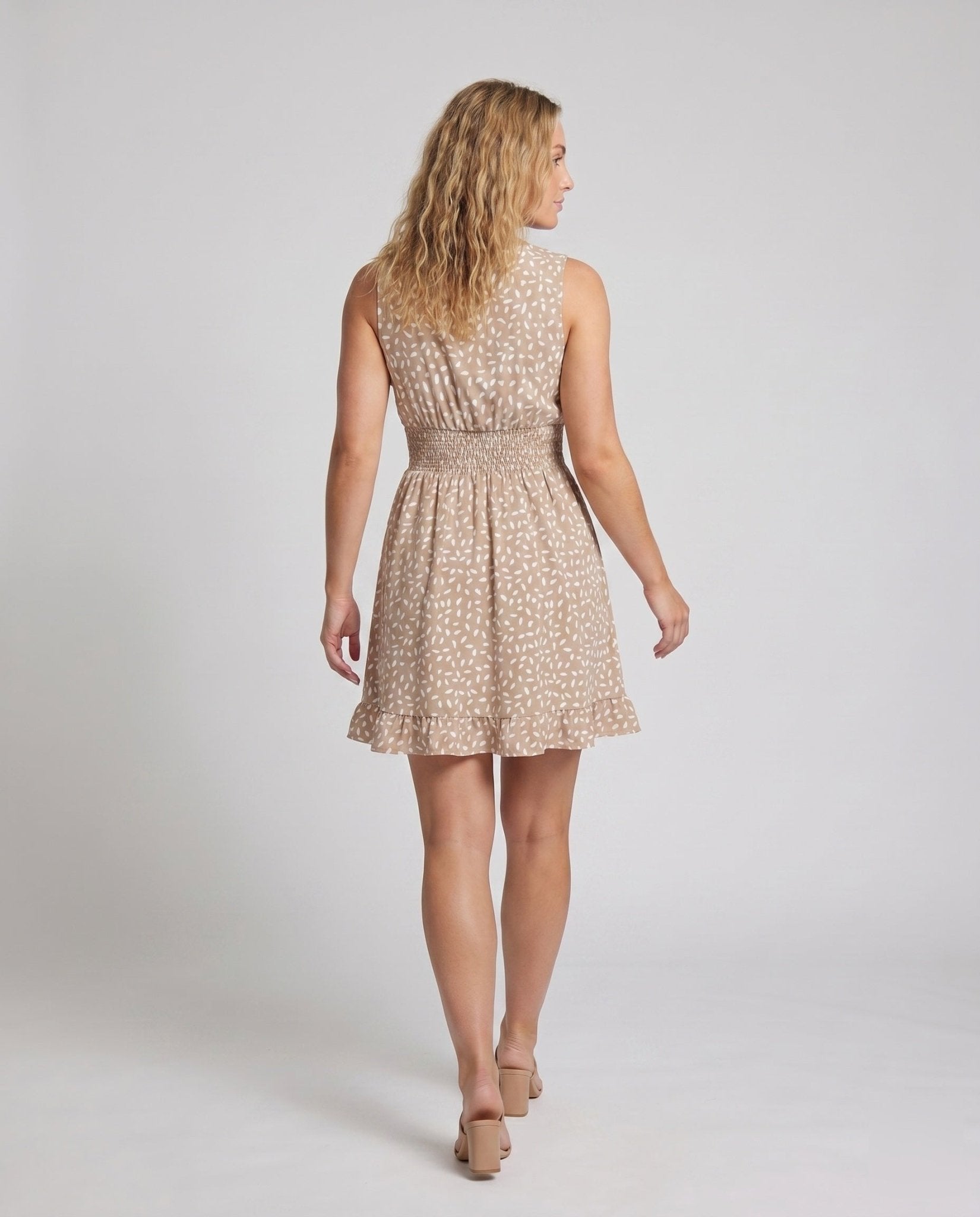Women's short summer dress with elastic waistband and gentle A-line cut - Chichicherry