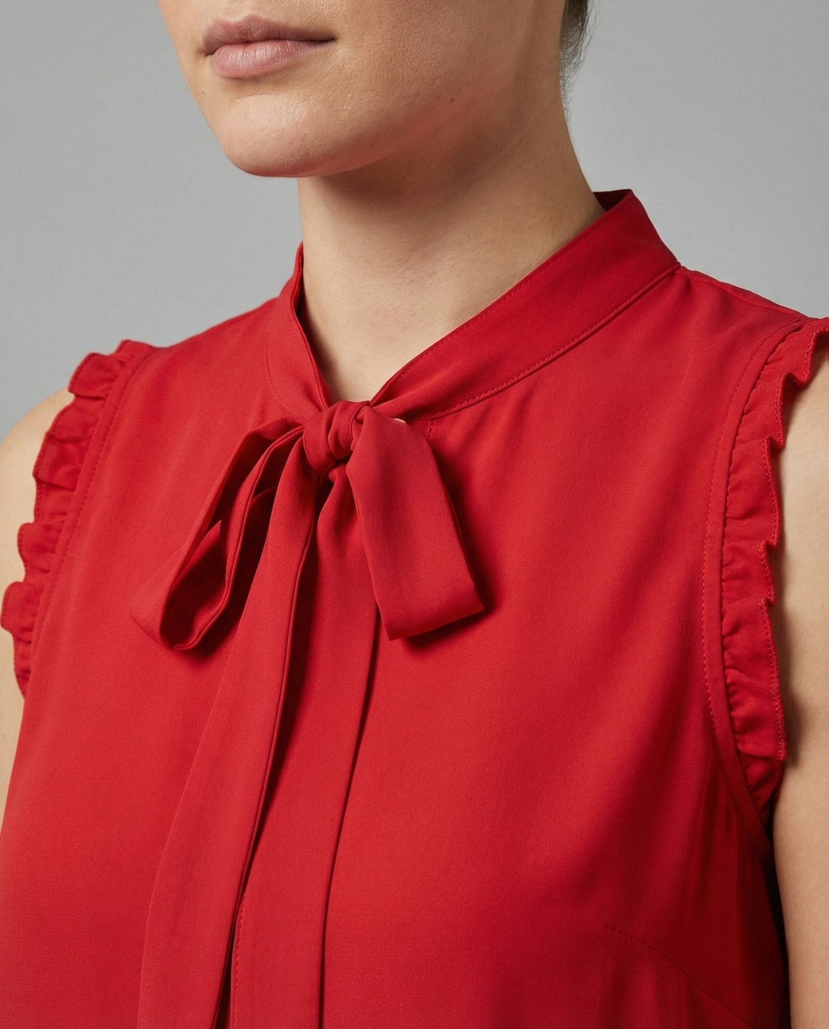 Women's Sleeveless Blouse Top with Bow Collar - Chichicherry