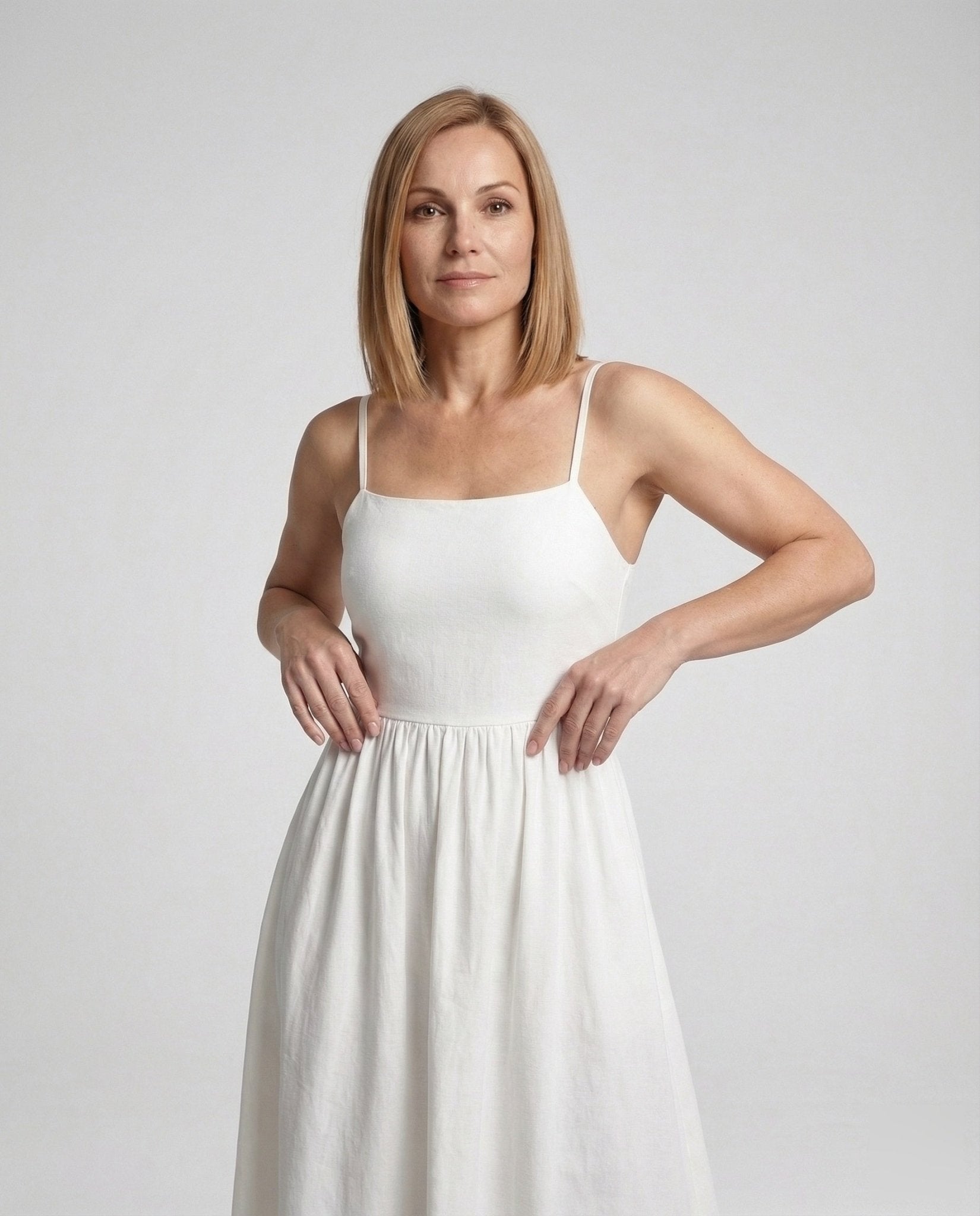 Women's Sleeveless Evening Dress with Square Neckline - Chichicherry
