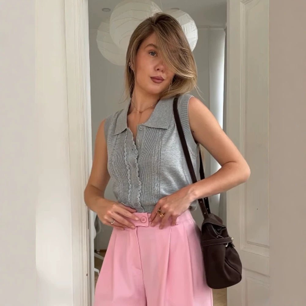 Women's Sleeveless Knit Top with Shirt Collar, Decorative Button Placket and Fine Texturing Chichicherry - Chichicherry