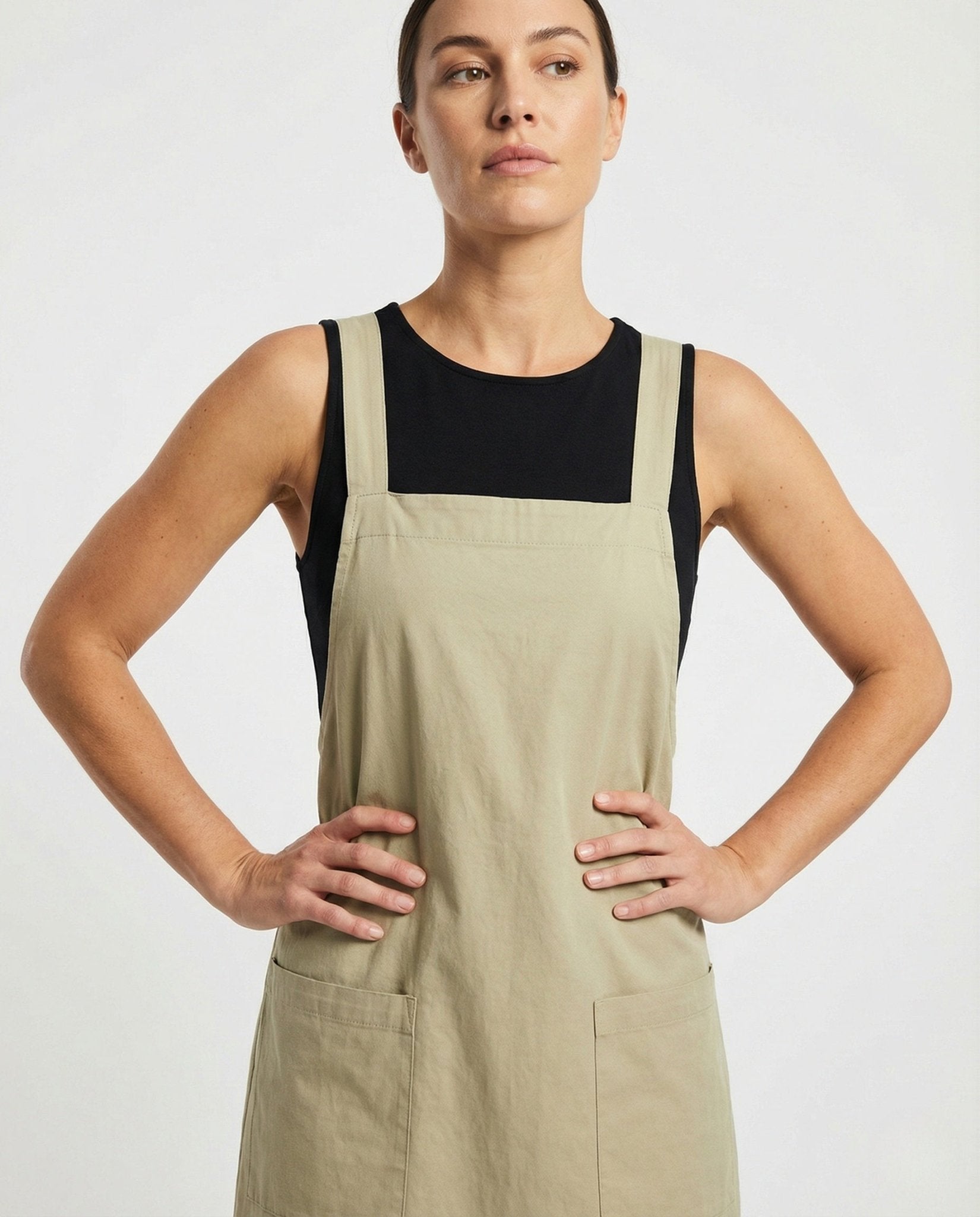Women's Sleeveless Maxi Dress with Side Pockets - Chichicherry