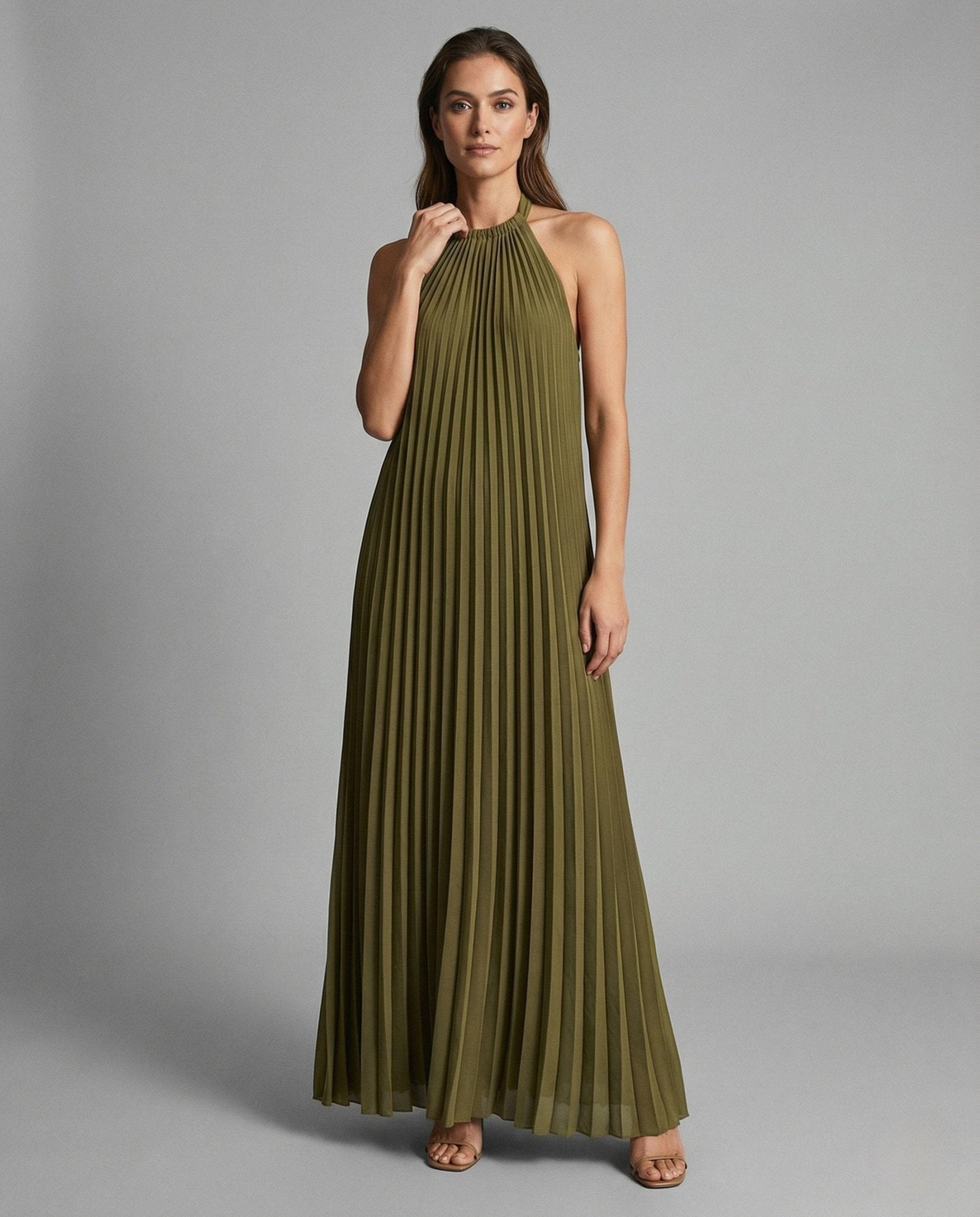 Women's Sleeveless Pleated Maxi Dress with Standing Collar - Chichicherry