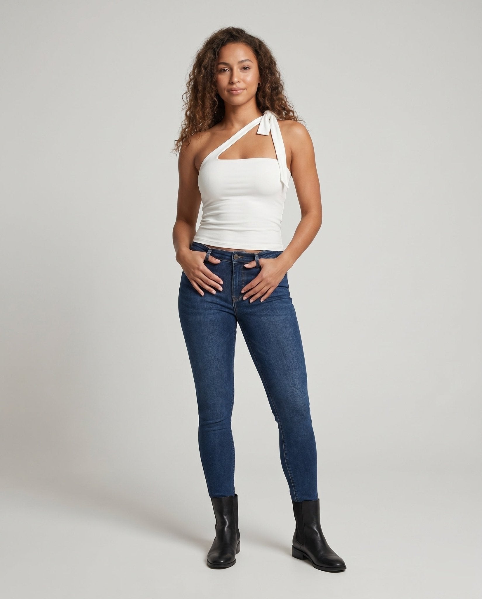 Women's sleeveless top with decorative scarf - Chichicherry