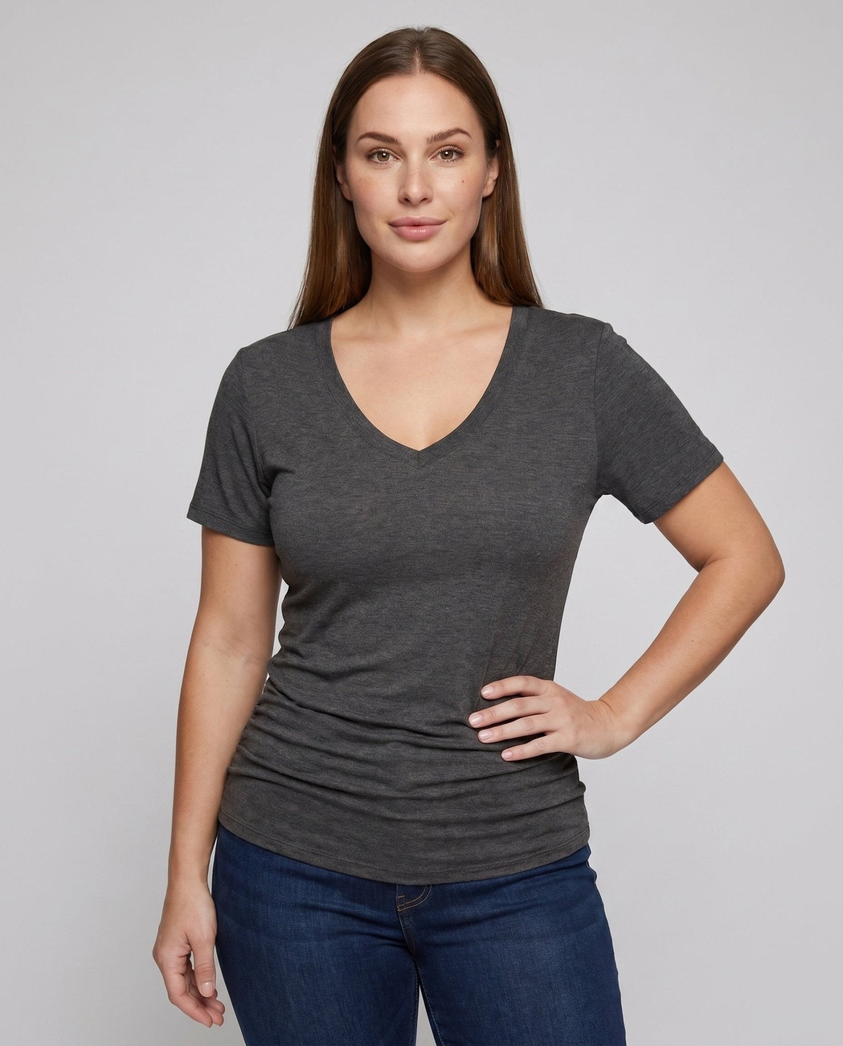 Women's Sporty V-Neck T-Shirt with Gathering - Chichicherry