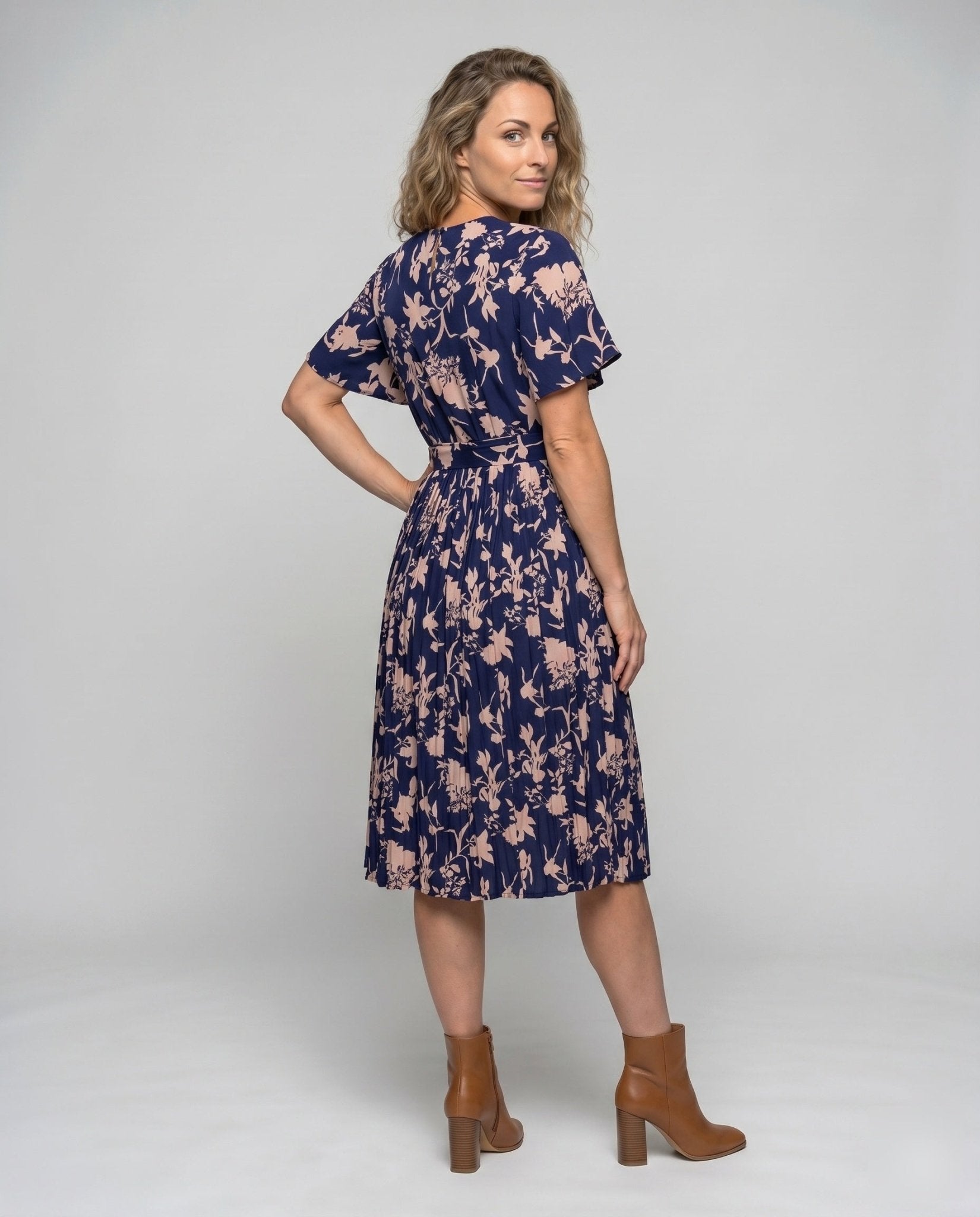 Women’s summer dress with belt and floral design - Chichicherry