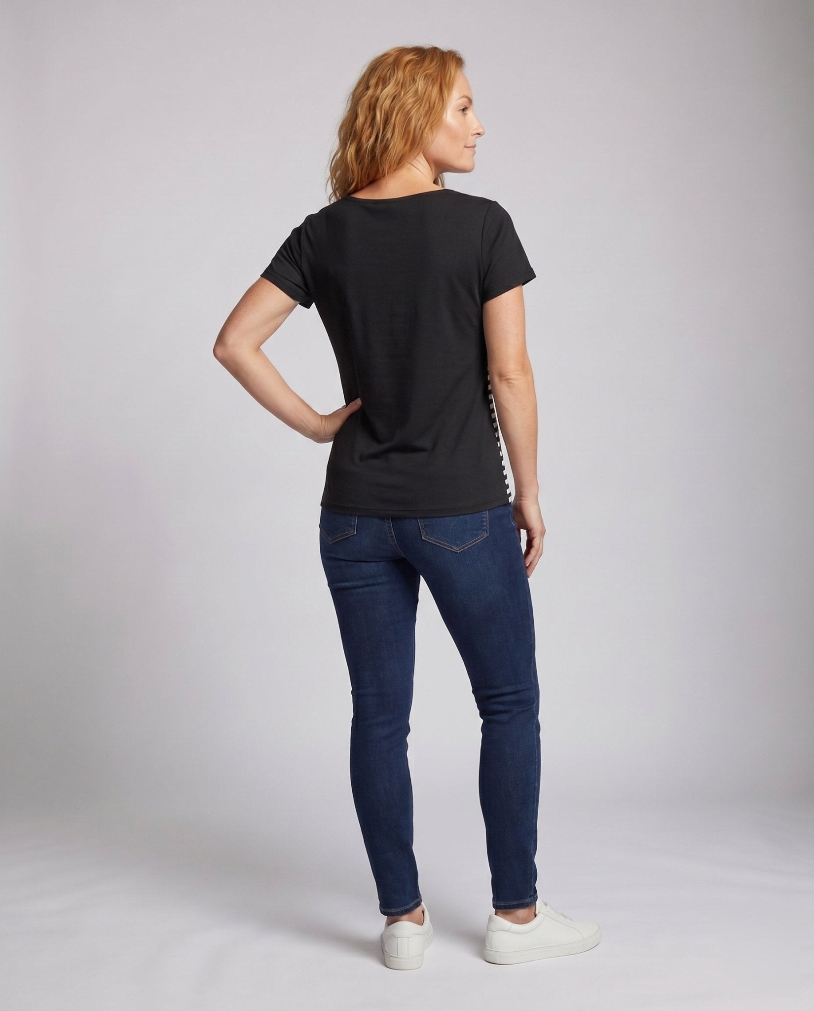 Women’s t-shirt with fashionable block stripes and decorative buttons - Chichicherry