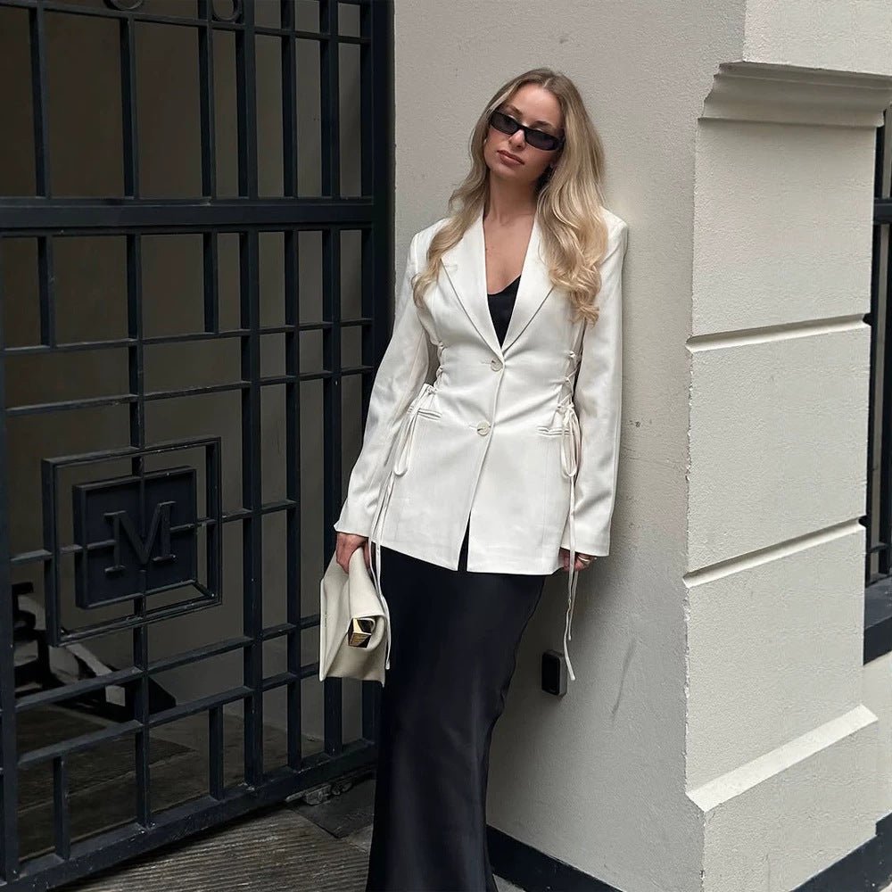 Women's tailored blazer with deep V-neck, zipper front and drawstring detail Chichicherry - Chichicherry