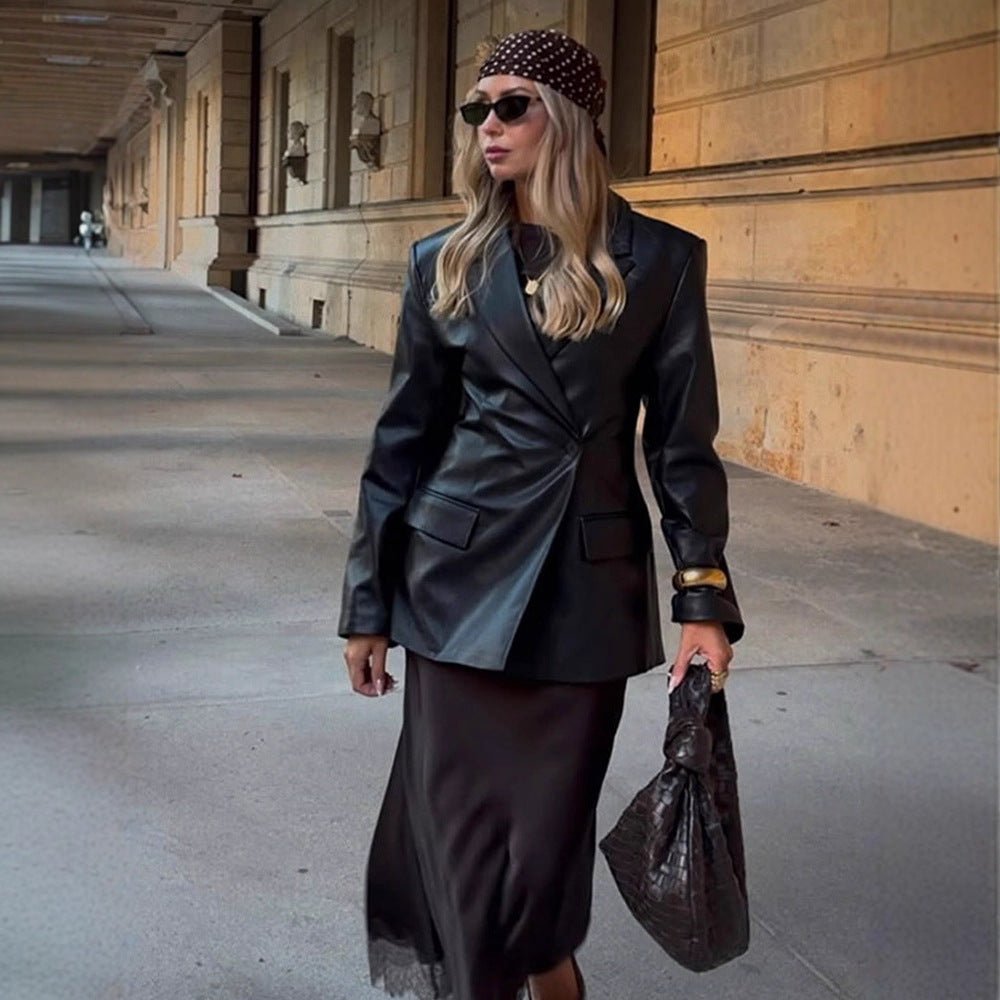 Women's Tailored Long Blazer in Leather Look with Shoulder Pads and Flap Pockets Chichicherry - Chichicherry