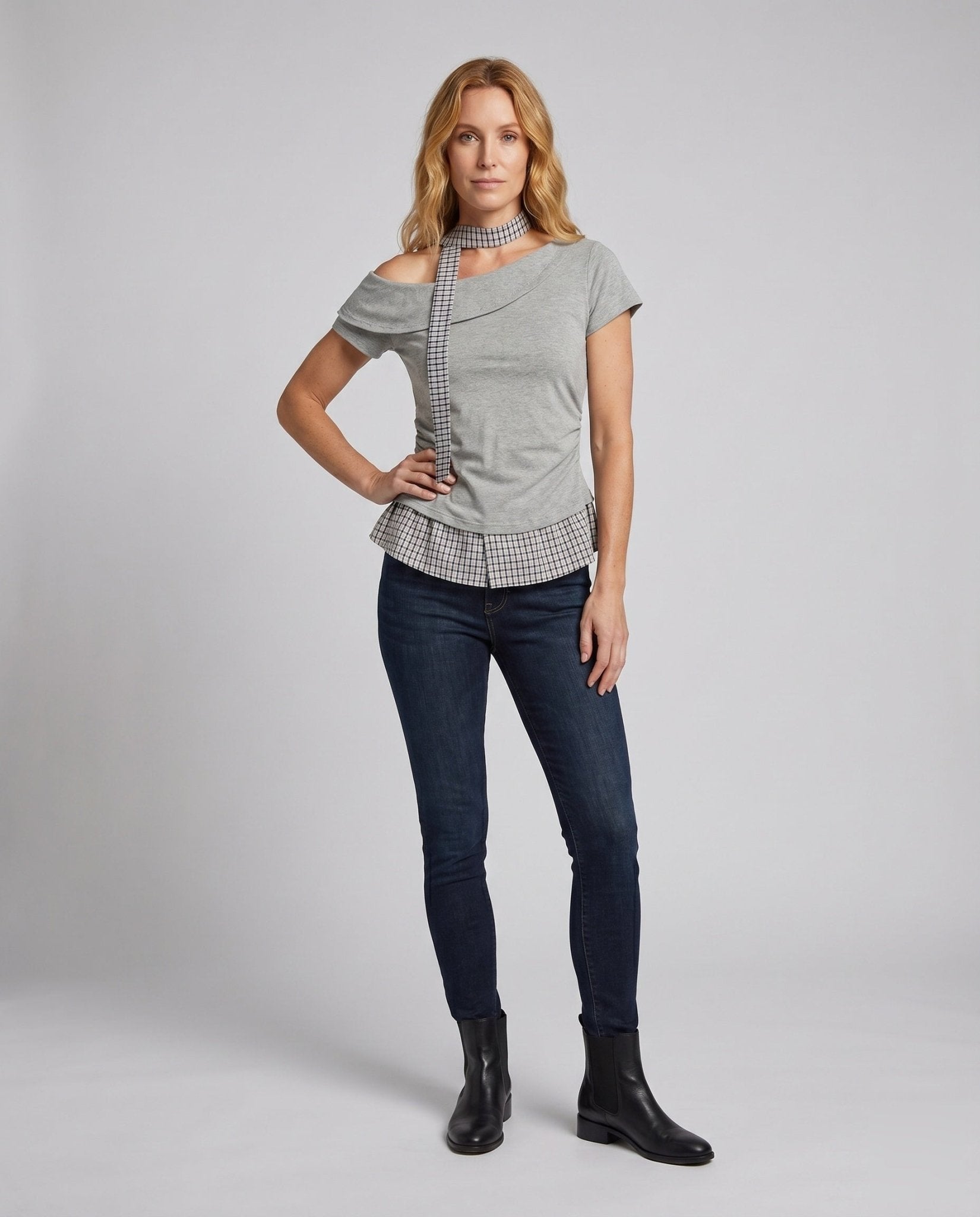 Women's top with asymmetrical cut and decorative check detail - Chichicherry