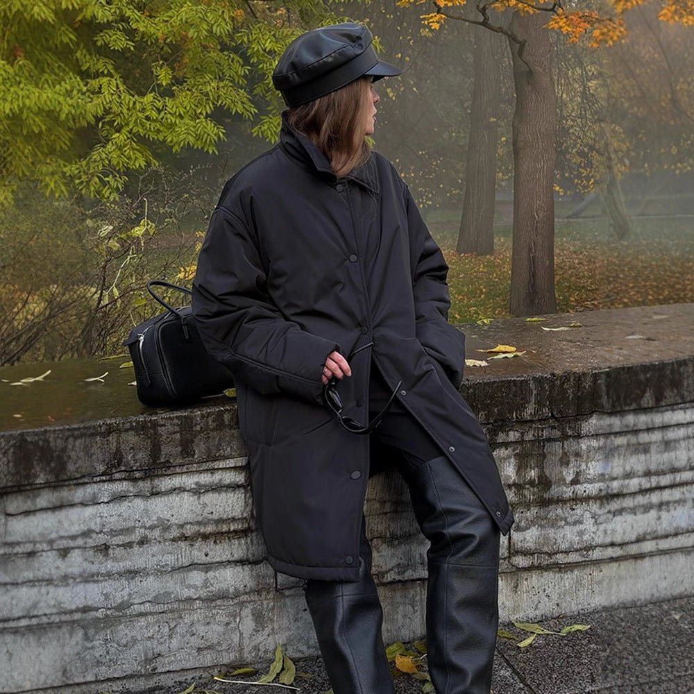 Women's transitional winter coat with minimalist quilting, high-closing collar and snap button closure Chichicherry - Chichicherry