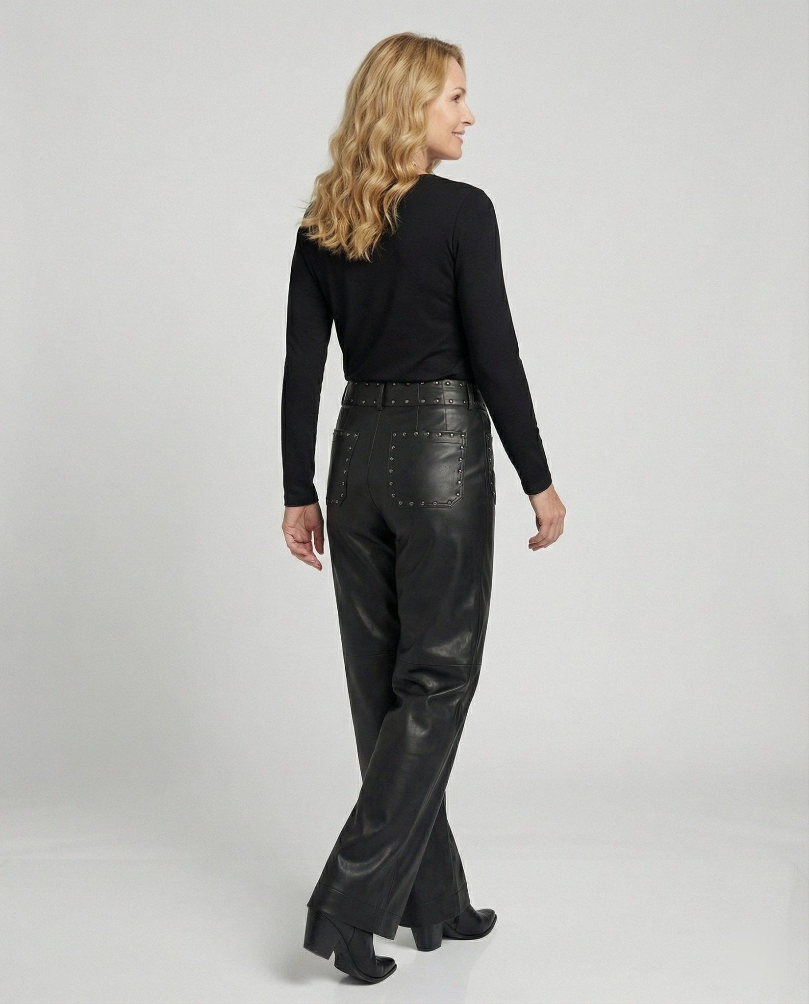 Women's trendy faux leather pants with studs - Chichicherry