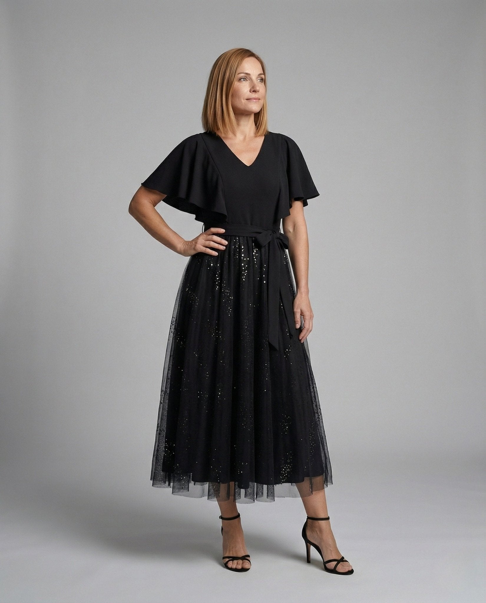 Women's Tulle Evening Dress with V-Neck - Chichicherry
