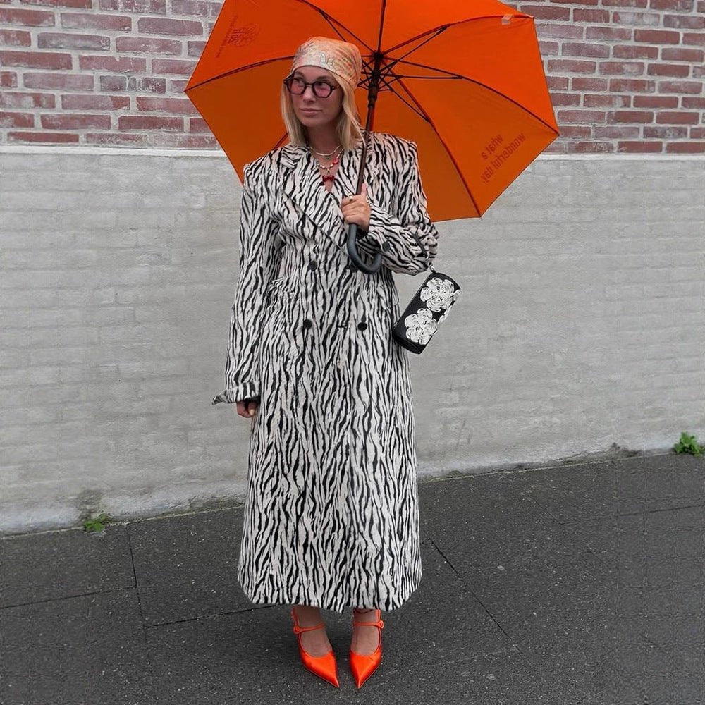 Women's Two-Piece Zebra Pattern Coat and Mini Skirt Set made of Textured Woven Fabric Chichicherry - Chichicherry