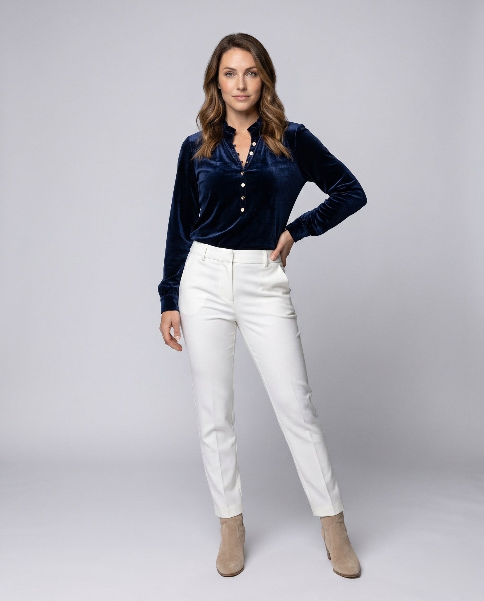 Women's velvet blouse with hidden buttons and elegant sleeves - Chichicherry