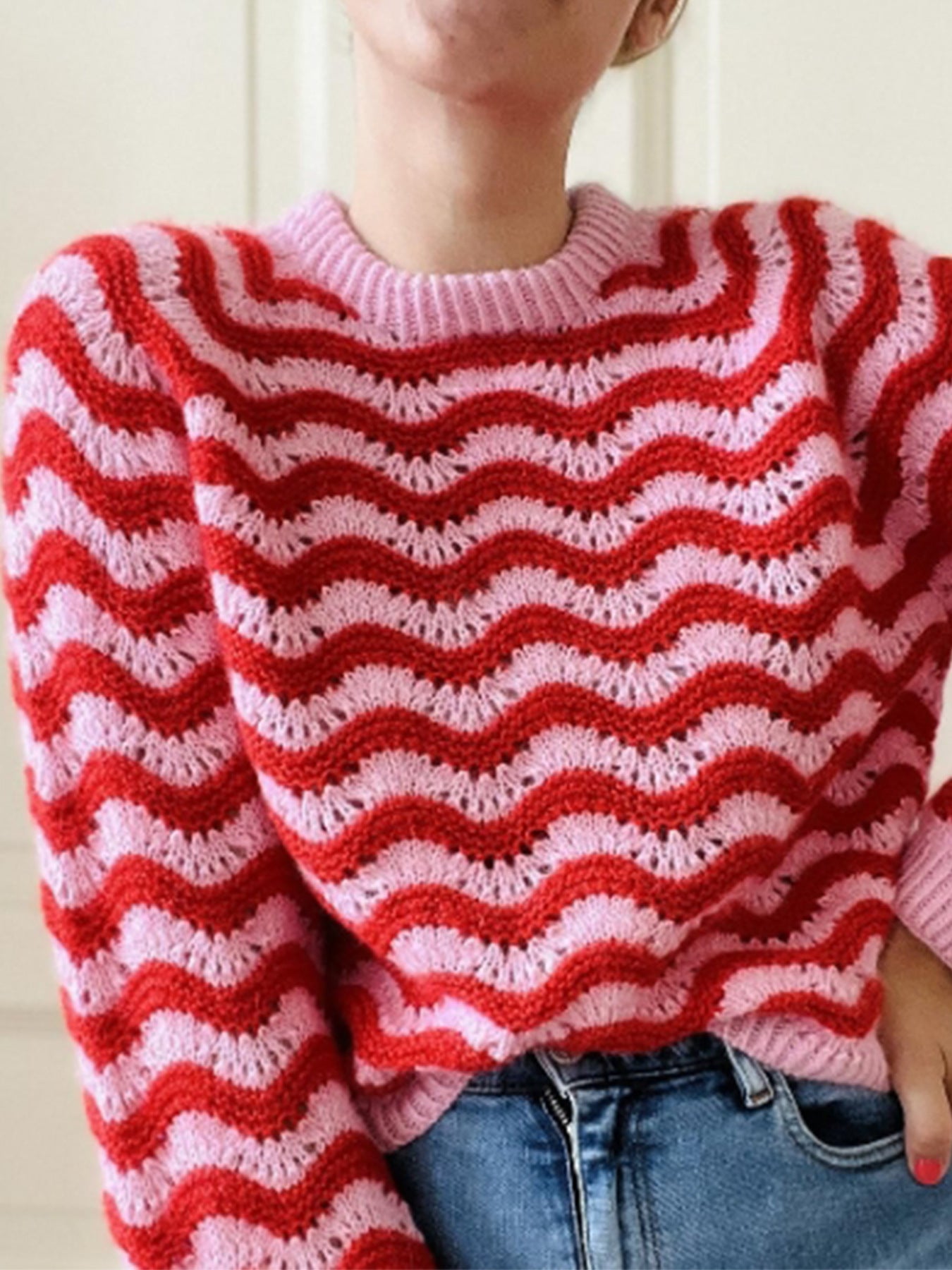 Women's Wavy Pattern Knit Sweater - Chichicherry